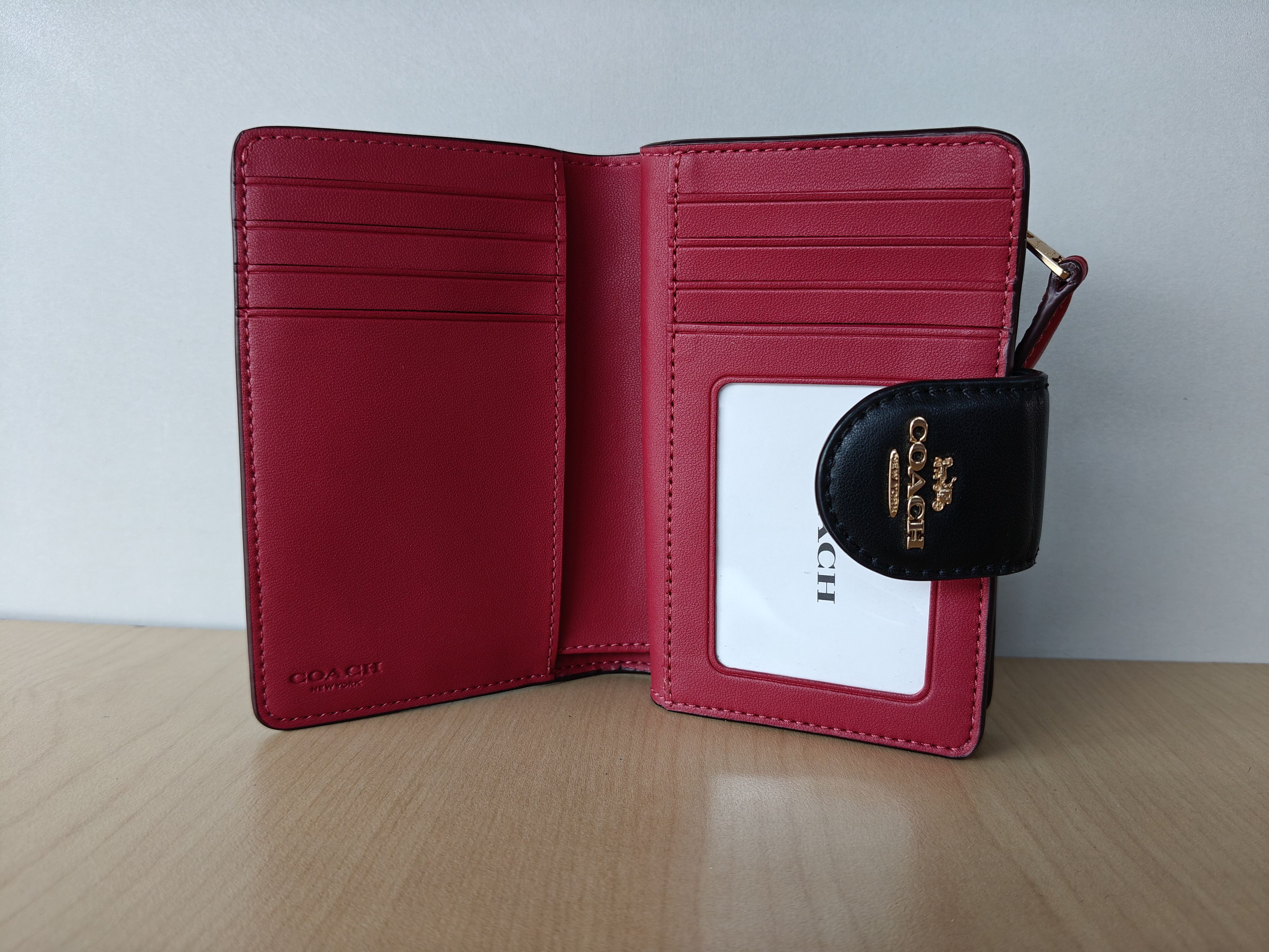Coach Coach Medium Corner Zip Wallet Free Shipping T/1002 Size ONE SIZE - 11 Thumbnail