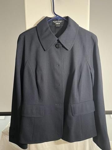 Designer Ellen Tracy Women's Blazer - Elegant Navy Suit Jacket Size L / US 10 / IT 46 - 1 Thumbnail