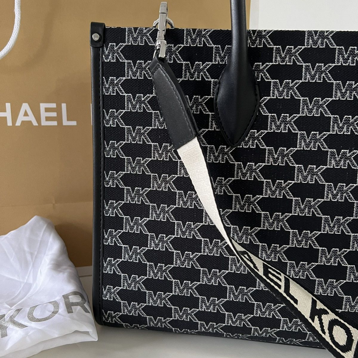Michael Kors Authentic michael kors mirella black tote bag Size ONE SIZE - 3 Thumbnail