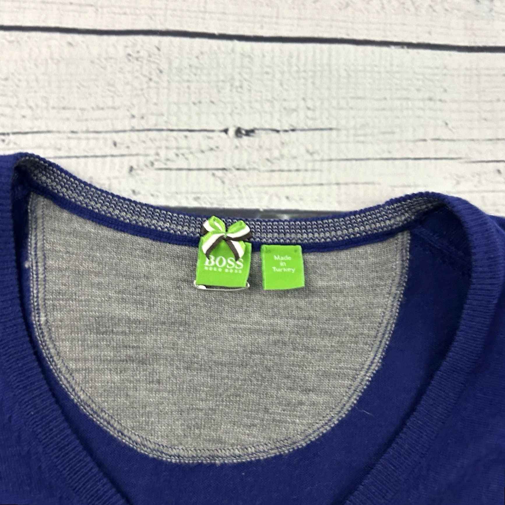 Hugo Boss HUGO BOSS 100% Wool V-Neck Sweater Women's Large Blue Pullover Size L / US 10 / IT 46 - 2 Thumbnail