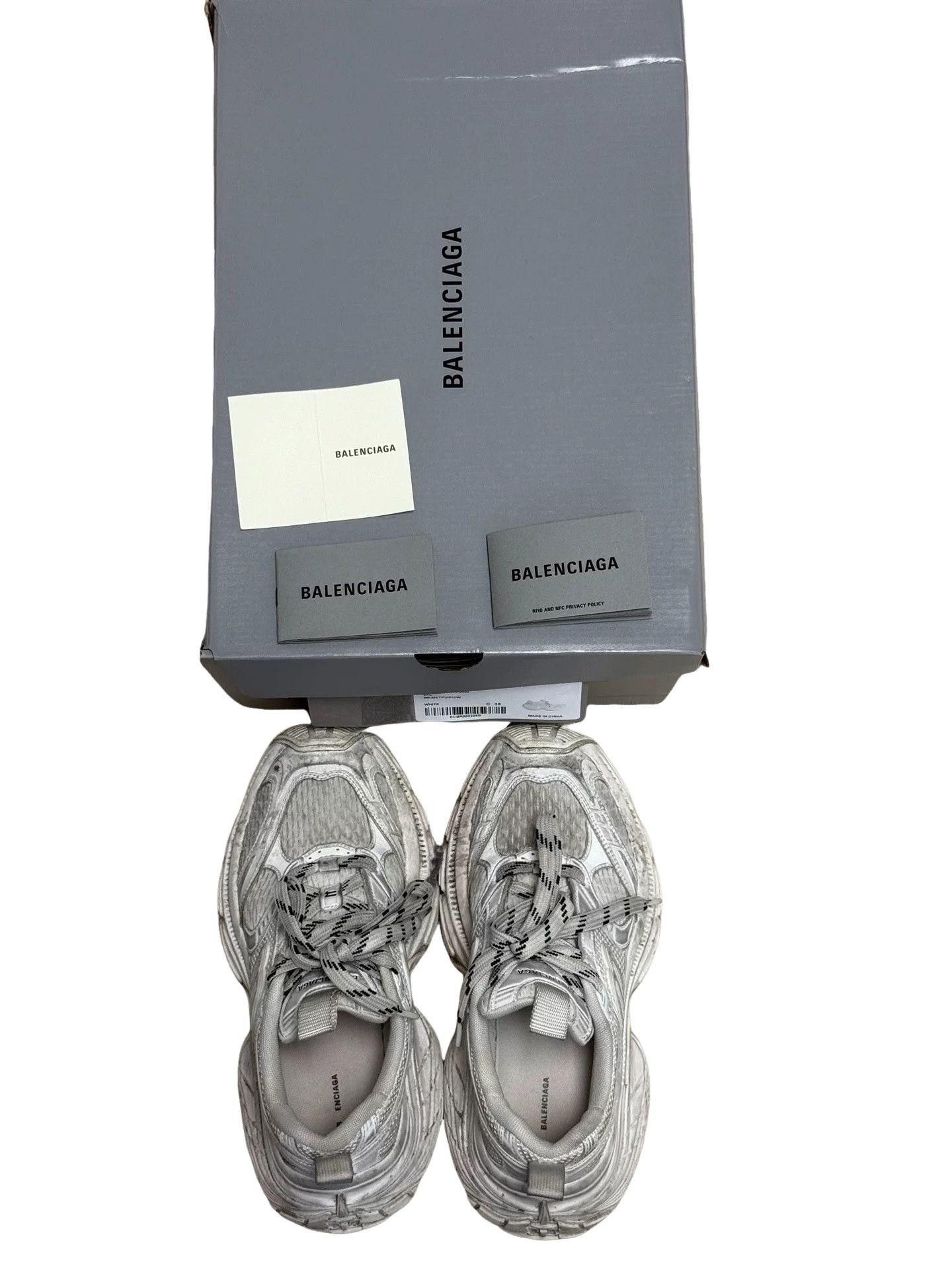 Balenciaga Balenciaga Distressed 3XL Sneakers 38 Size US 8 / IT 38 - 1 Thumbnail