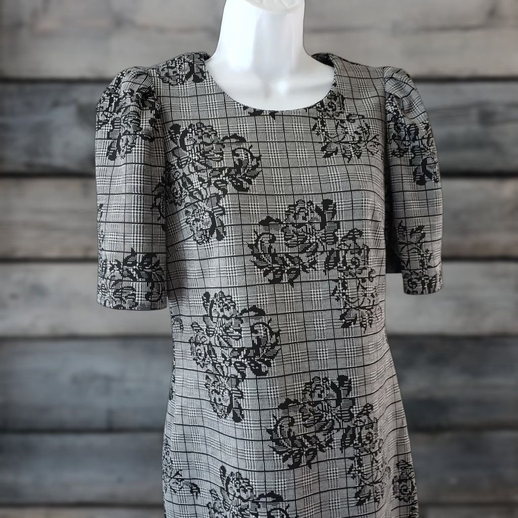 Nanette Lepore Nanette Lepore Womens Dress Sz 4 Black Houndstooth Floral Half Sleeve Silhouette Sheath 4 Womens Size S / US 4 / IT 40 - 1 Thumbnail