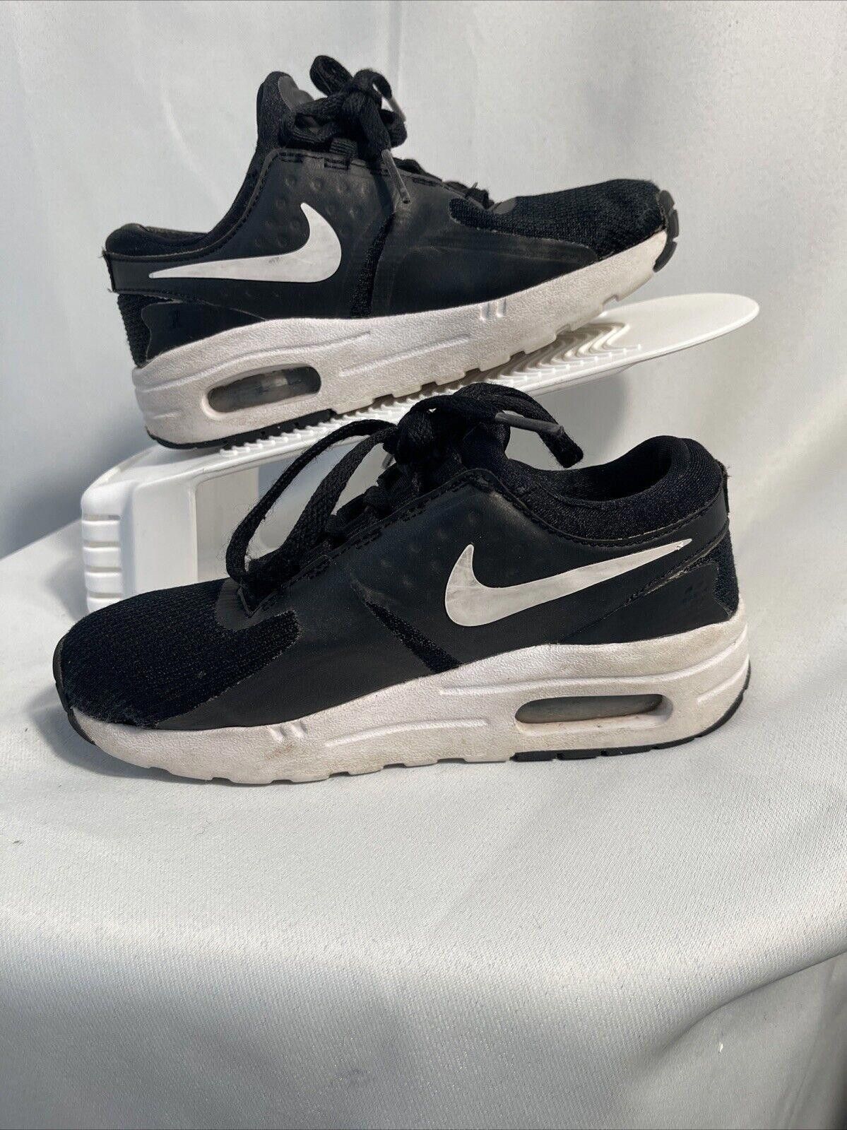Nike Size 12c Kids Nike Air Max Low Black White Size US 12 / EU 45 - 1 Thumbnail