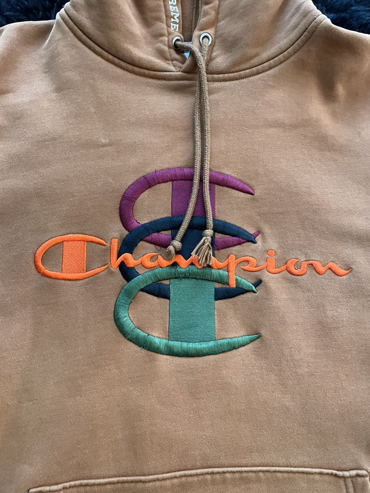 Champion × Supreme Supreme x Champion Stacked C Logo Size US L / EU 52-54 / 3 - 3 Thumbnail