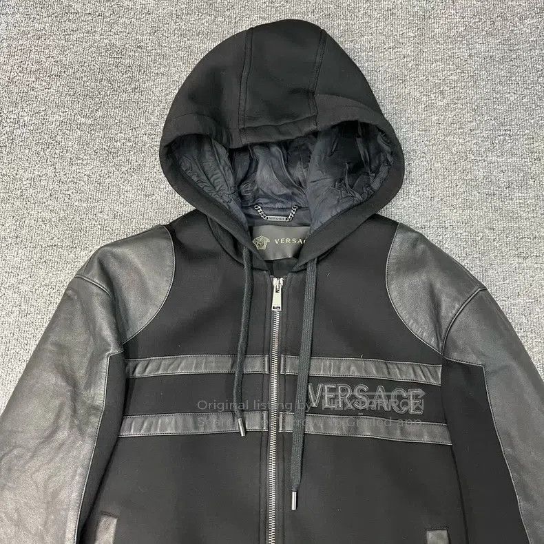 Versace Versace Black sheepskin hooded coat Size US M / EU 48-50 / 2 - 3 Thumbnail
