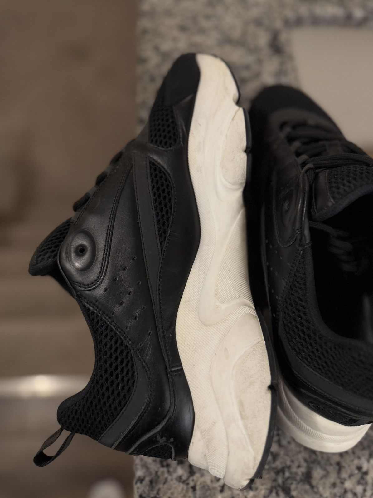 Dior Size 47EU/14US - Dior B22 Black White (Discontinued) Size US 14 / EU 47 - 13 Thumbnail