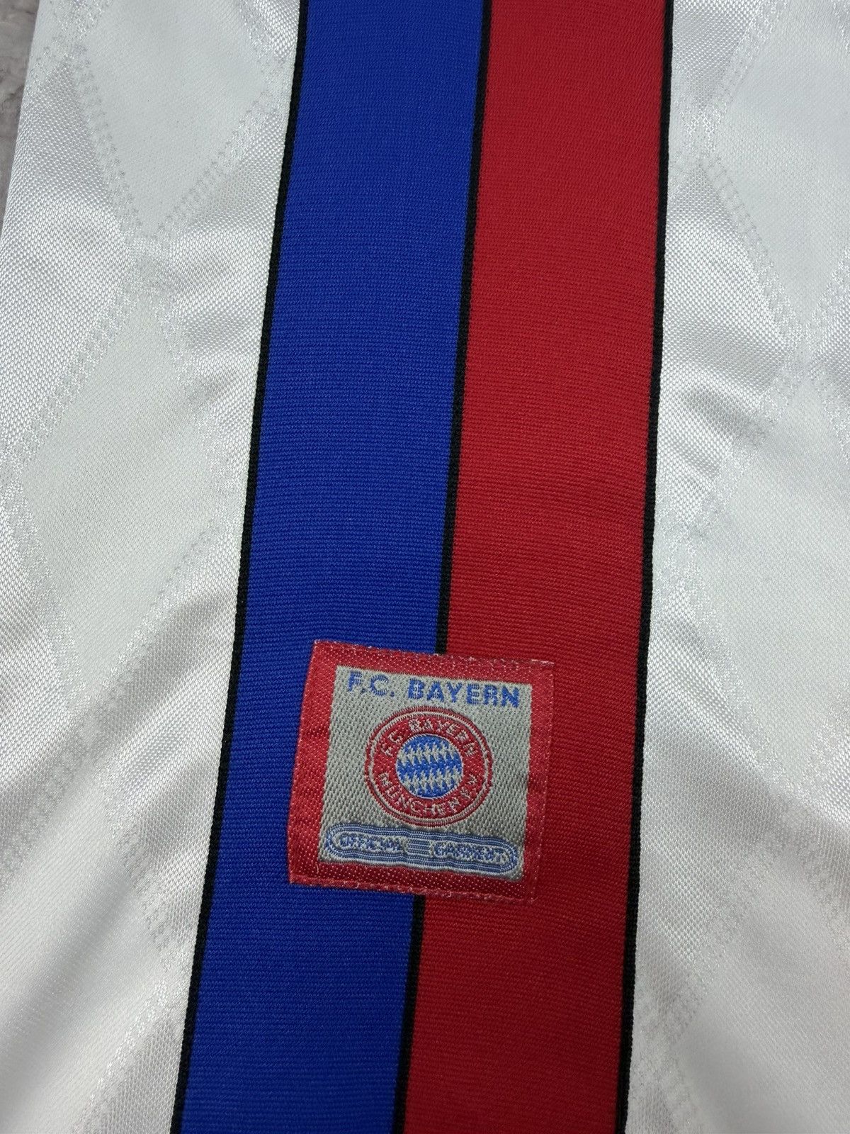 Adidas 90s Adidas FC Bayern Munchen 1996/97/98 Away Soccer Jersey Size US XXL / EU 58 / 5 - 3 Thumbnail