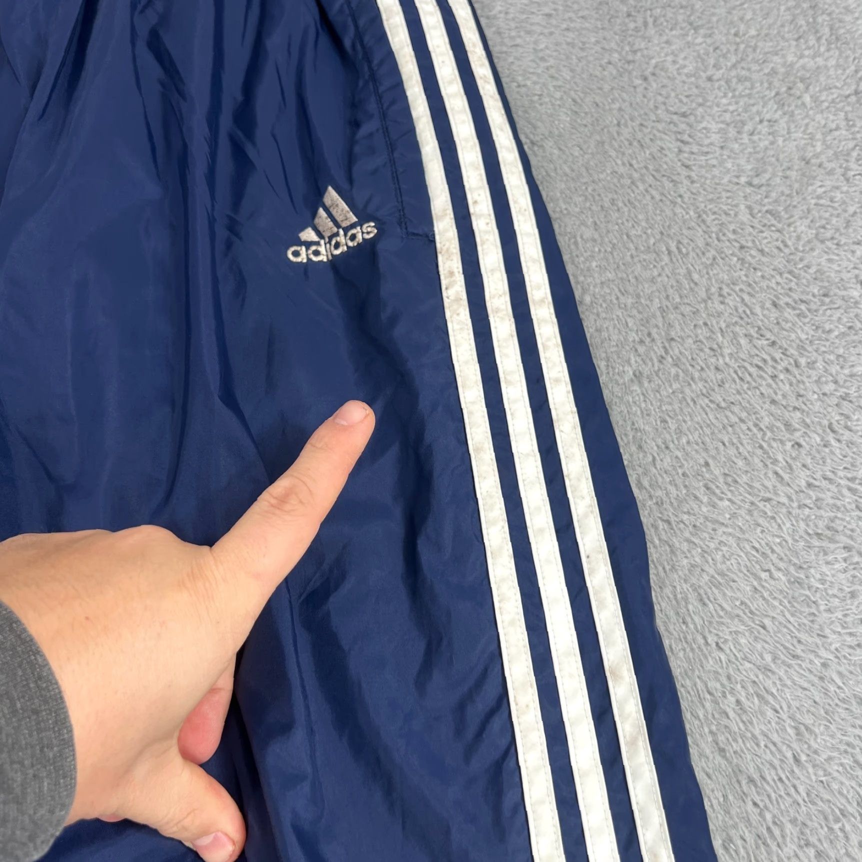 Adidas VINTAGE adidas Track Pants Mens XL Blue Windbreaker Jogger Y2K Track Pants Adidas Mens XL Blue Athleisure Classic Sports Pants Men Size US 36 / EU 52 - 4 Thumbnail