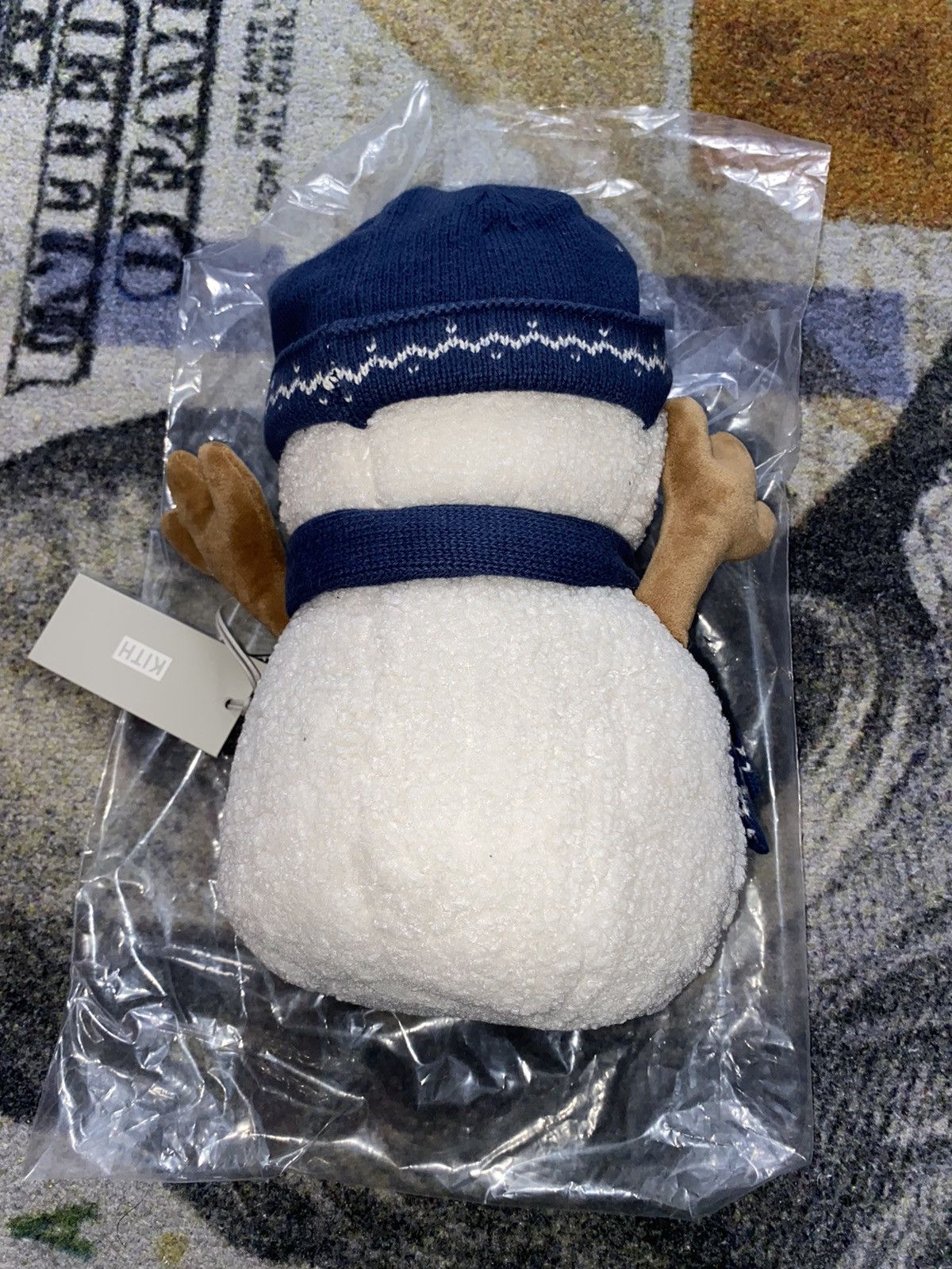Kith Kith Kithmas Snowman Just Us Plush Size ONE SIZE - 5 Thumbnail