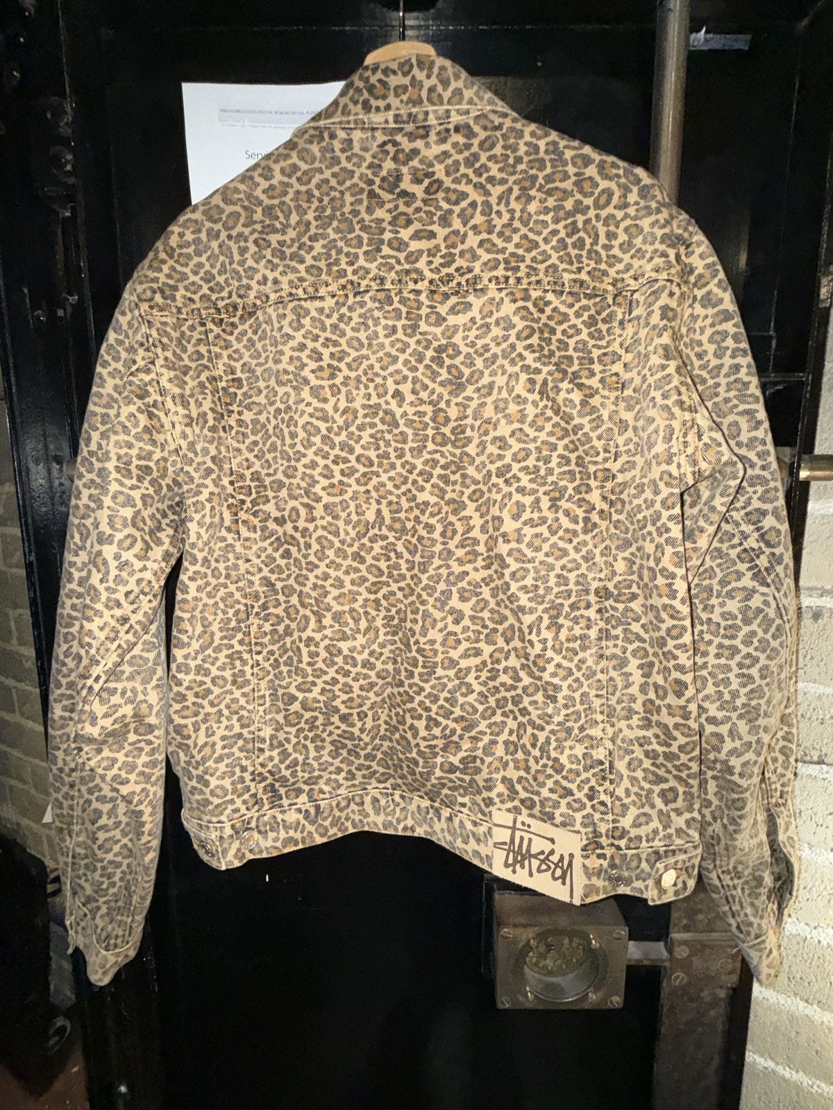 Stussy Stüssy - Leopard Print Denim Trucker Jacket Large SOLD OUT Size US L / EU 52-54 / 3 - 4 Thumbnail