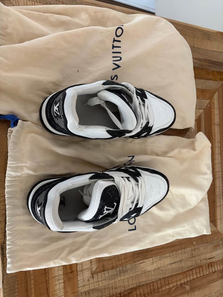 Louis Vuitton Louis Vuitton Trainer sneakers black Size US 7 / EU 40 - 3 Thumbnail