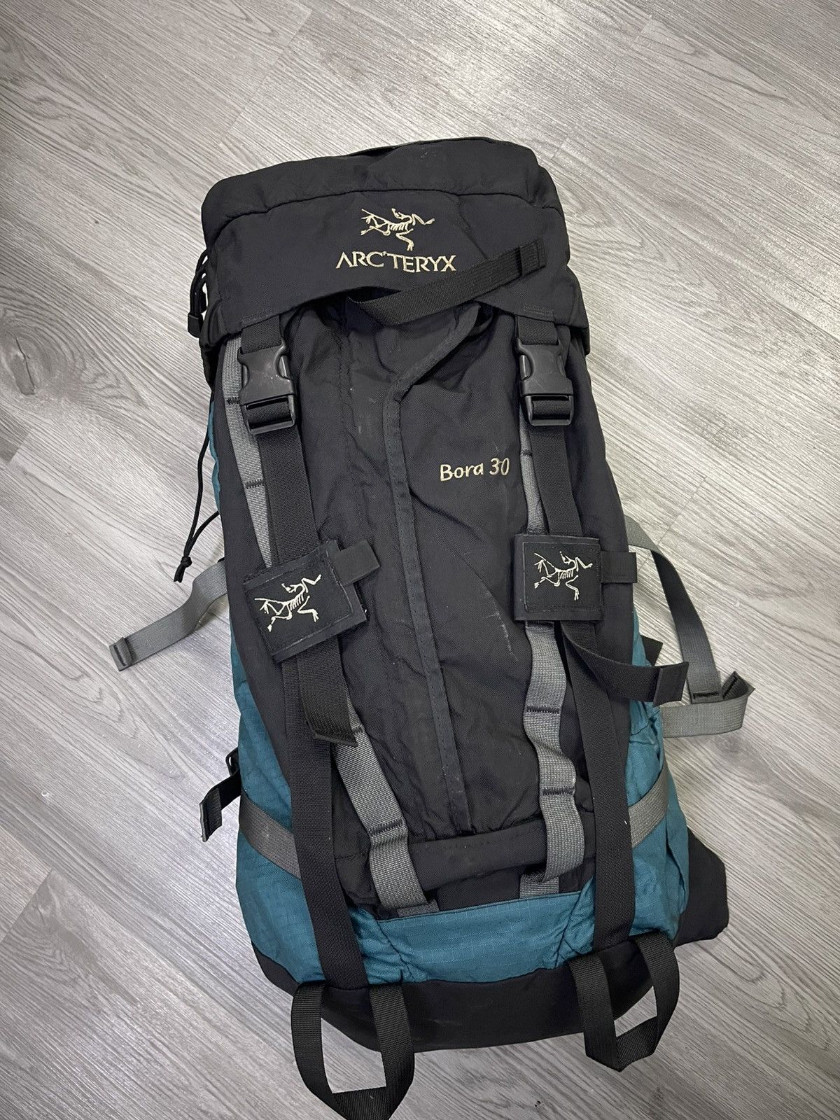 Arc'teryx Vintage ARC’TERYX BORA 30 outdoor hike bag Size 30 - 4 Thumbnail