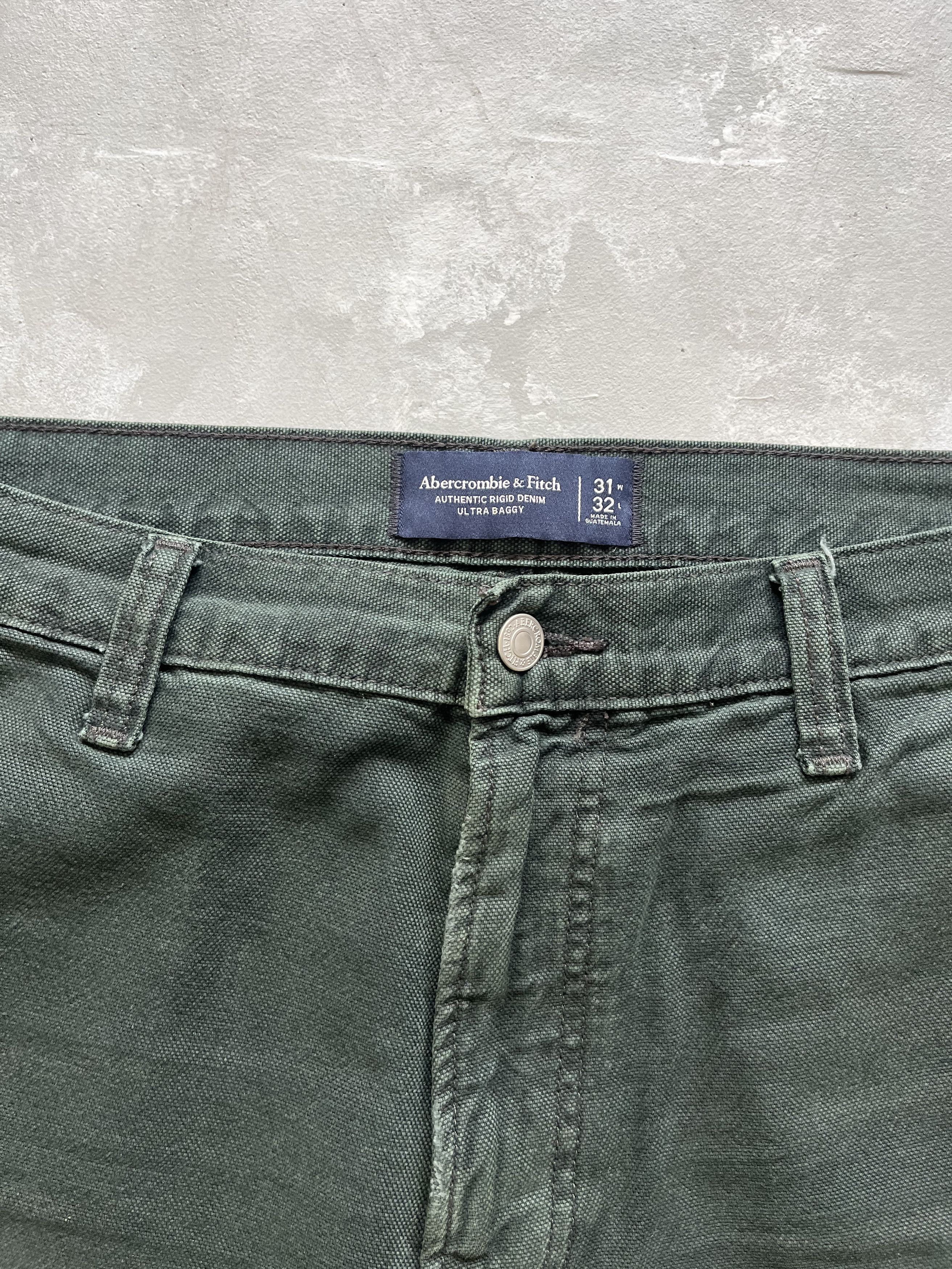 Abercrombie & Fitch Carpenter pant Abercrombie in green Size US 31 - 3 Thumbnail