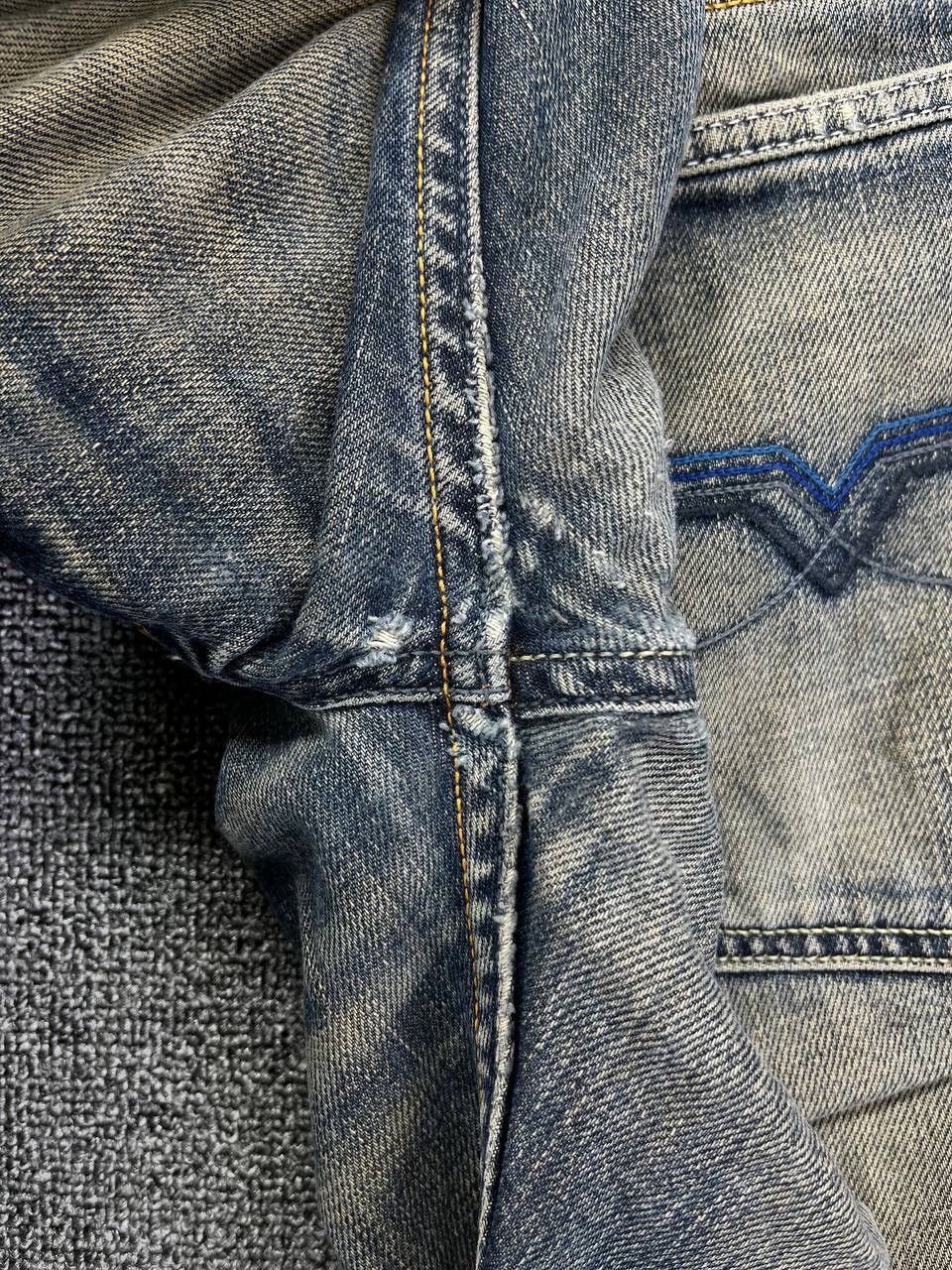 Diesel Vintage 90s Diesel Rare Punk Jeans Denim Pants Size US 29 - 13 Thumbnail