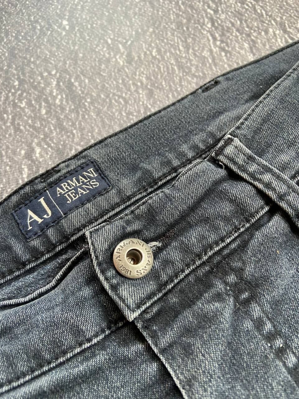 Armani Vintage Armani metal logo denim pants Size US 36 / EU 52 - 8 Thumbnail