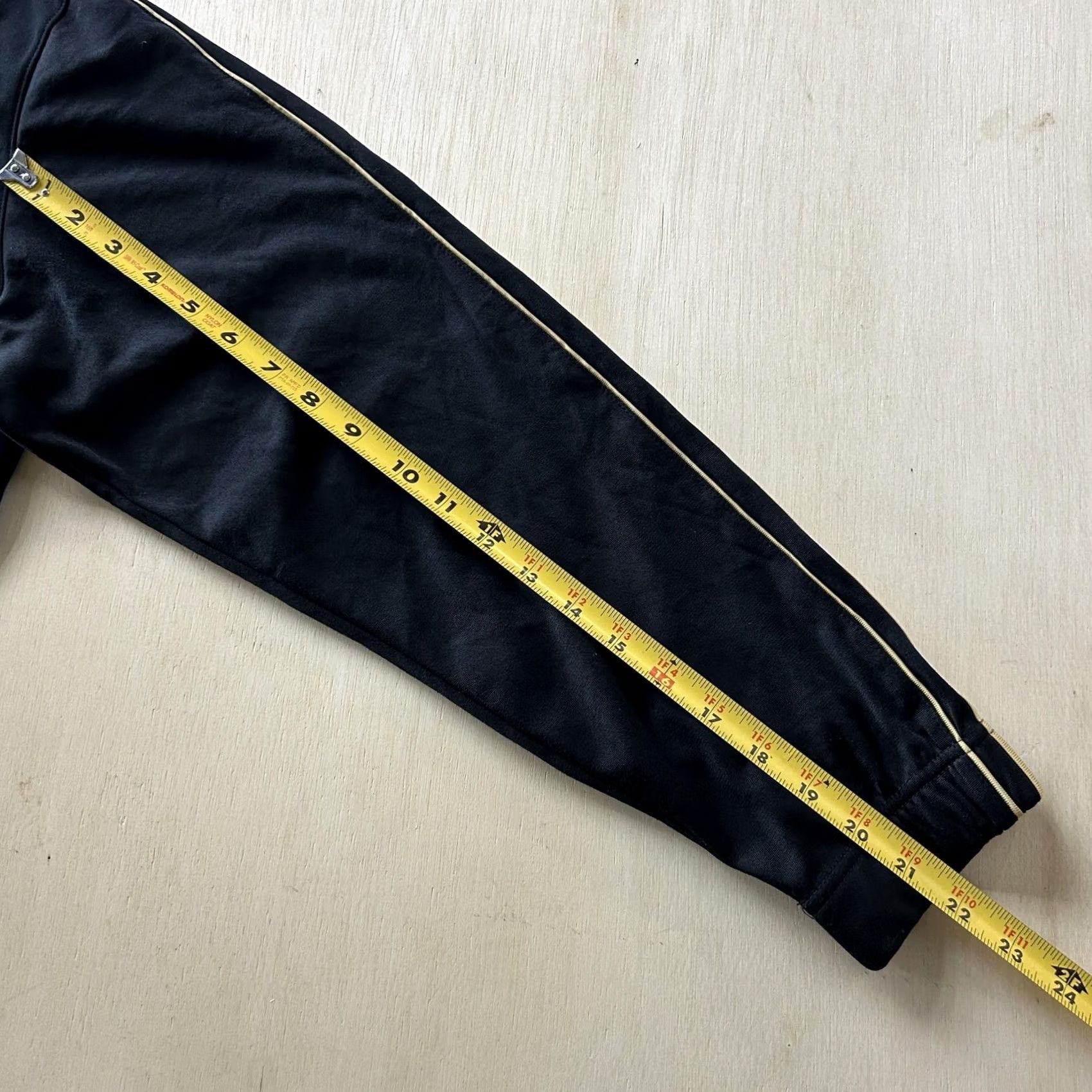 Nike Nike Track Jacket Mens M Black Gold Full Zip Striped Athletic Soccer Size US M / EU 48-50 / 2 - 7 Thumbnail