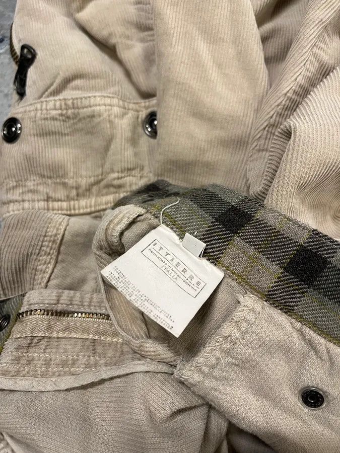 Dolce & Gabbana AW2004 Dolce & Gabbana Beige Corduroy Multi-Pocket Cargo Pants Size 26" / US 2 / IT 38 - 12 Thumbnail