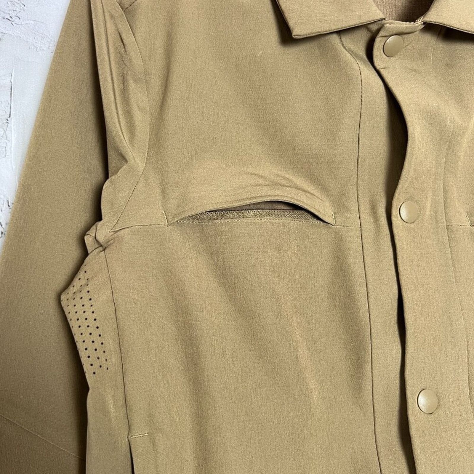 Lululemon Lululemon City Excursion Jacket Brown Mesh Bomber XS Size US XS / EU 42 / 0 - 15 Thumbnail