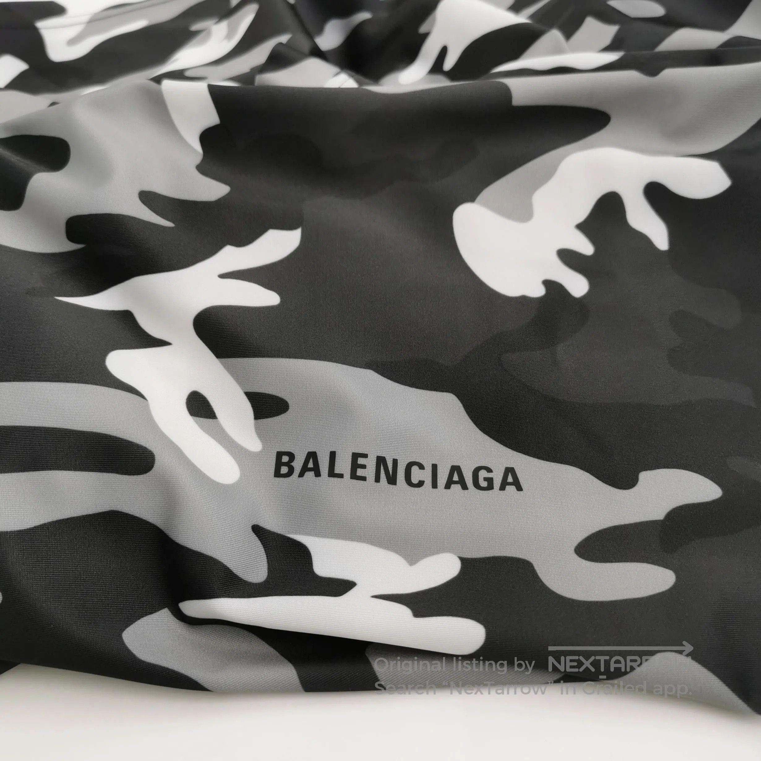 Balenciaga Balenciaga XS Camo Print Round Neck T-Shirt. Size US XS / EU 42 / 0 - 2 Thumbnail
