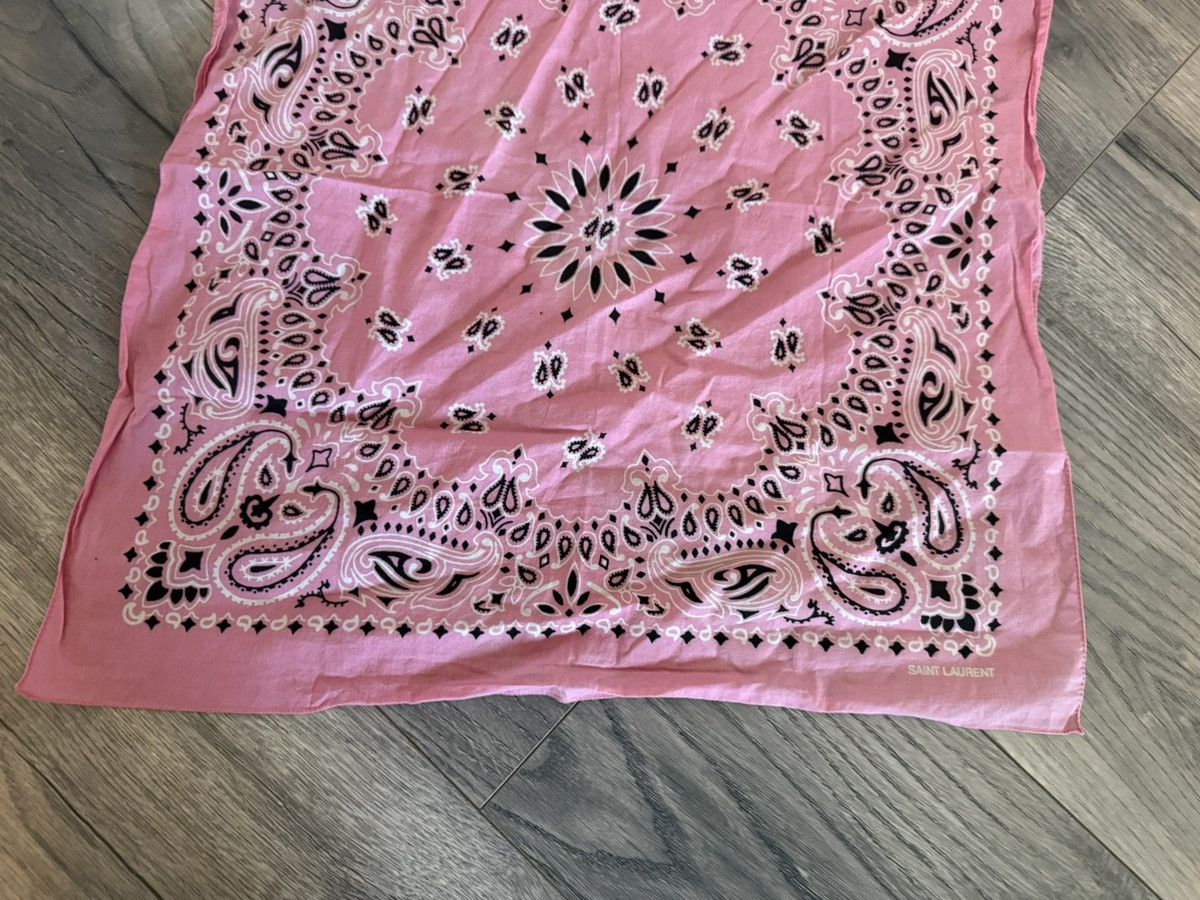 Saint Laurent Paris Saint Laurent Pink Paisley Bandana Size ONE SIZE - 4 Thumbnail