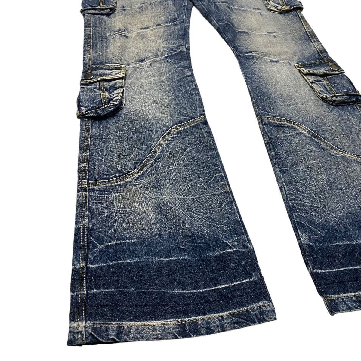 Japanese Brand Japanese Brand TOPISM Cargo Denim Flare Pants Bleach Size US 34 / EU 50 - 7 Thumbnail