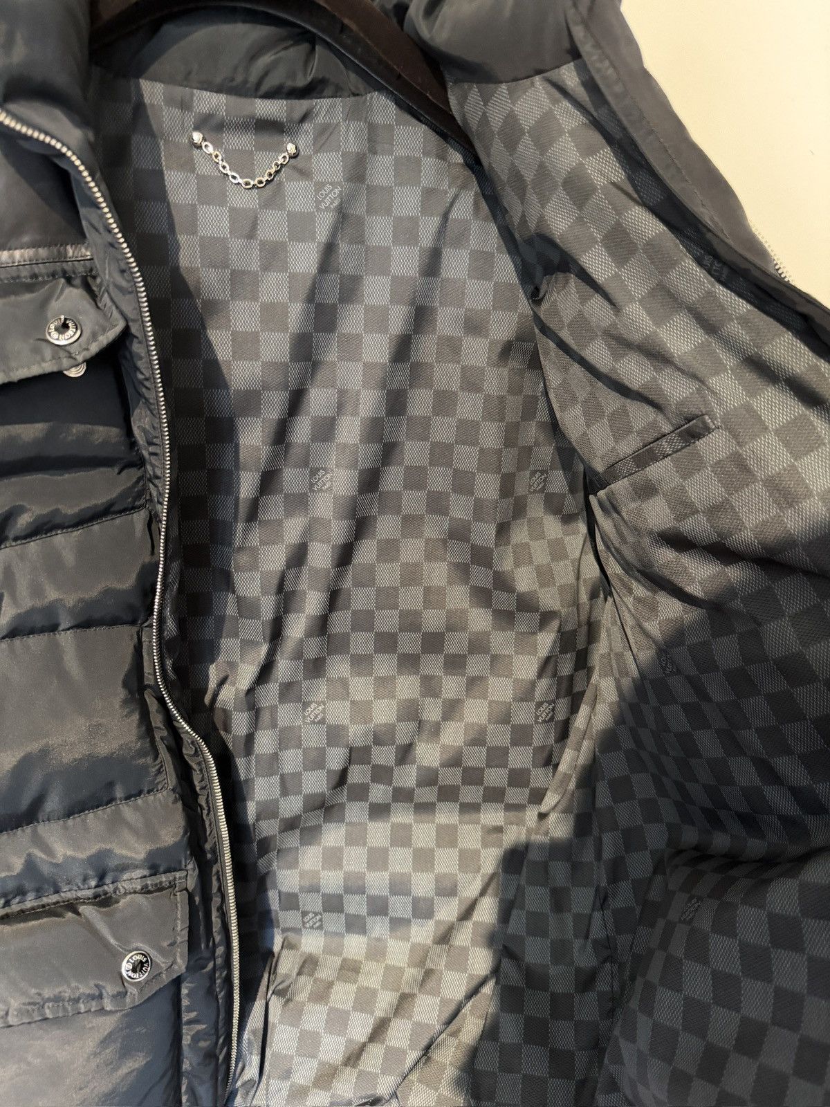 Louis Vuitton Louis Vuitton Damier Graphite Multi-Pocket Down Vest (Gilet) Size US L / EU 52-54 / 3 - 3 Thumbnail