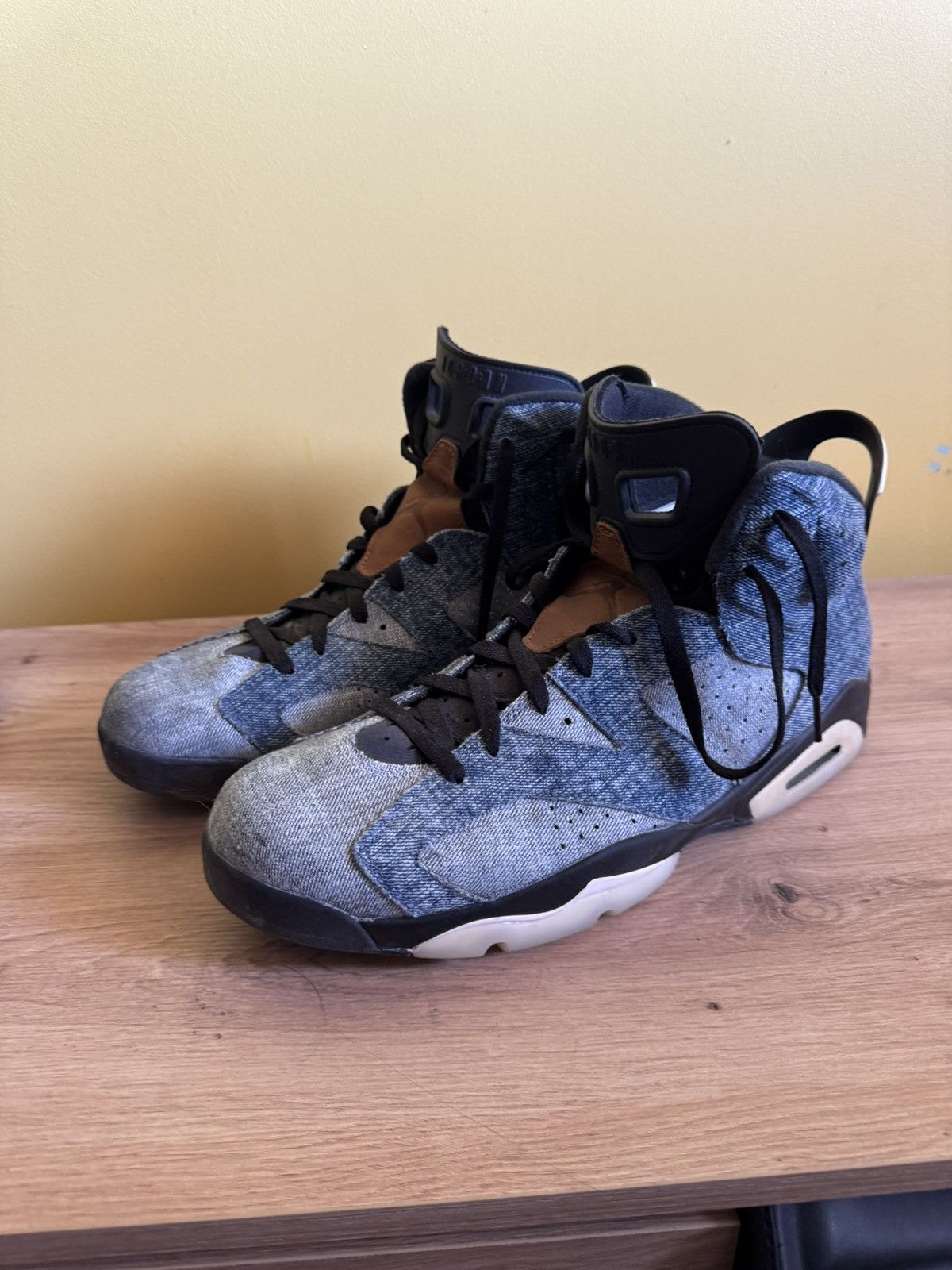 Jordan Brand Jordan 6 washed denim Size US 14 / EU 47 - 2 Thumbnail