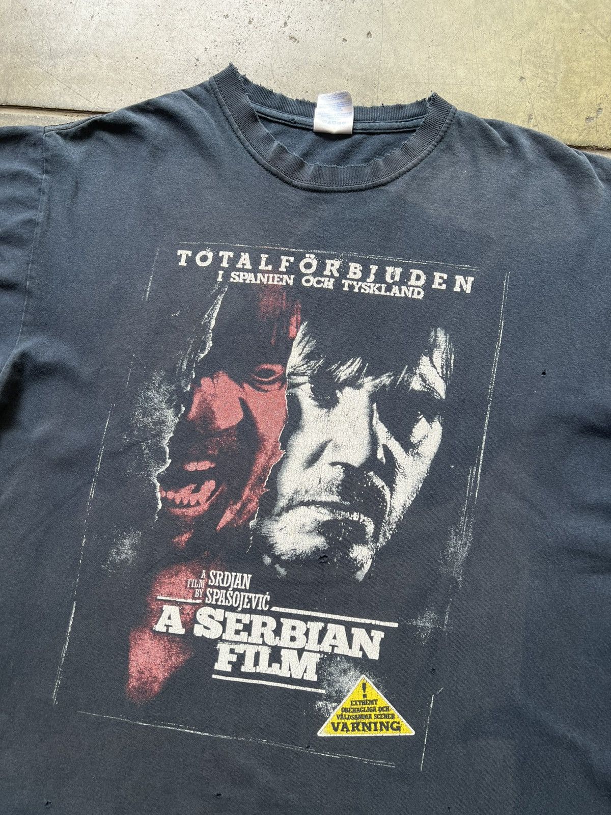 Vintage Rare 2010 A Serbian Film Movie Promo Tee Shirt Pulp Fiction Size US L / EU 52-54 / 3 - 3 Thumbnail