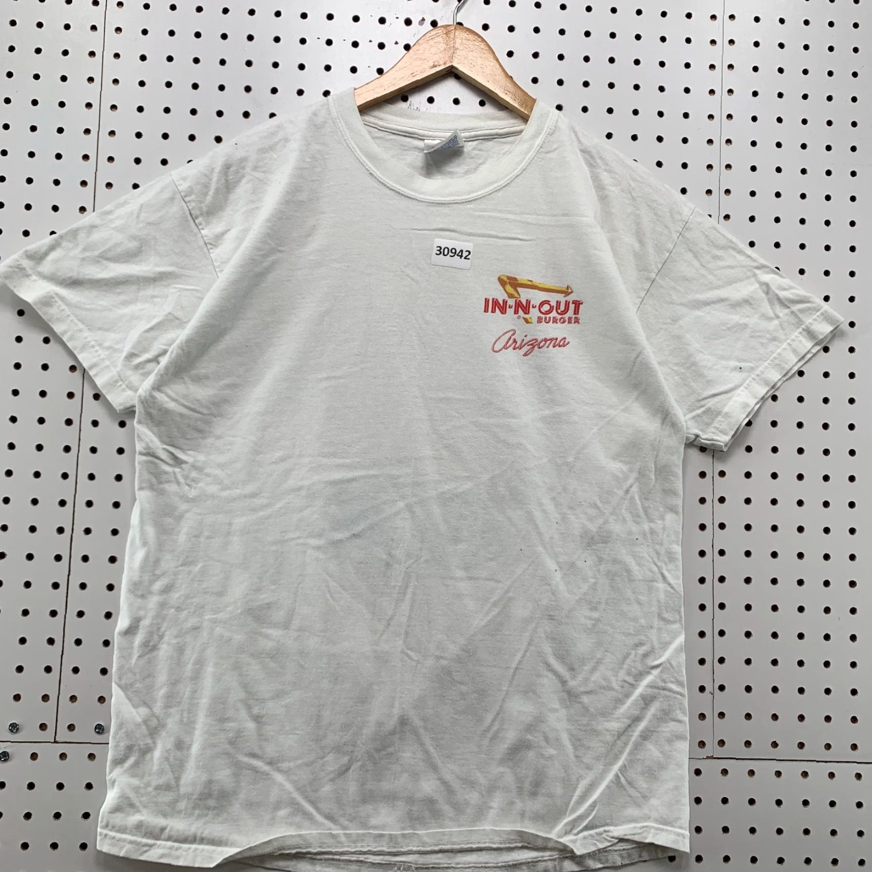 Hanes VINTAGE Hanes IN N Out Arizona Shirt Graphic White Classic Car T-Shirt Adult Medium 21X28 Mens Size US M / EU 48-50 / 2 - 2 Thumbnail