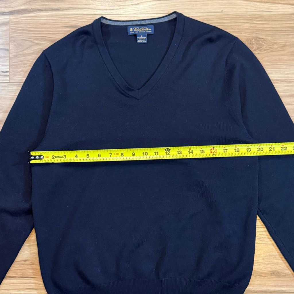 Brooks Brothers Brooks Brothers Men’s M Merino V-Neck Sweater Navy Size US M / EU 48-50 / 2 - 4 Thumbnail