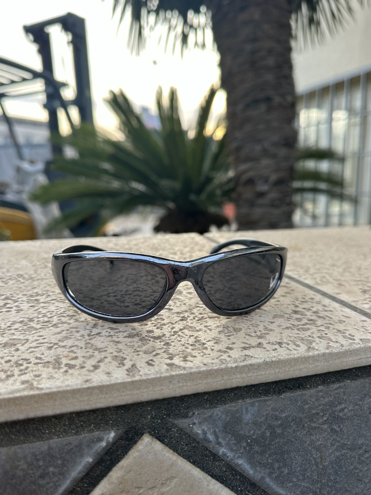 Calvin Klein × Vintage Calvin Klein Vintage Sunglasses cK3001 Silver Size ONE SIZE - 2 Thumbnail