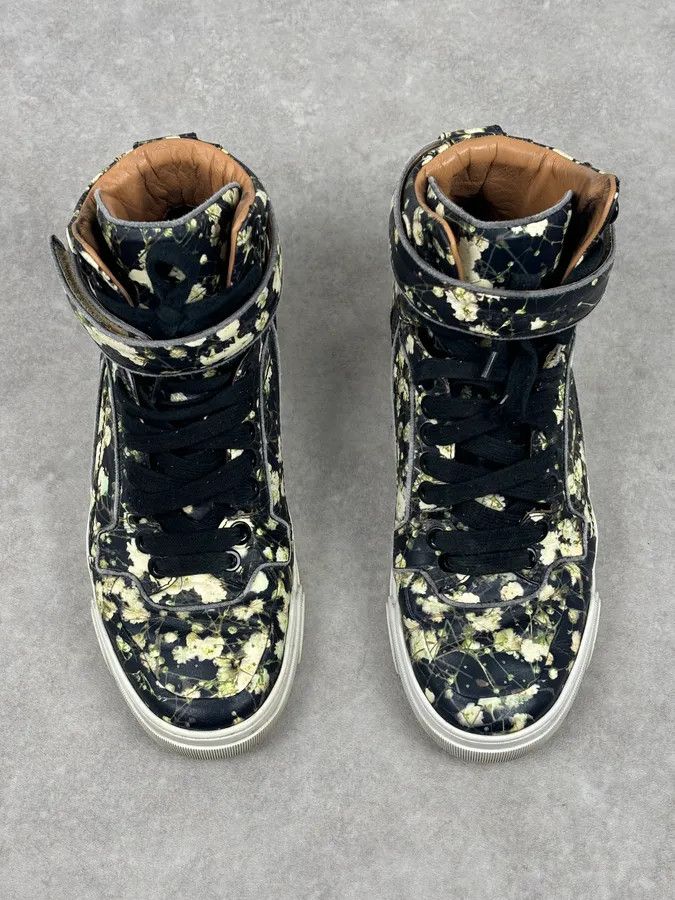Givenchy SS2015 Givenchy Tyson Black Floral High-Top Sneakers by Riccardo Tisci Size US 10 / EU 43 - 3 Thumbnail