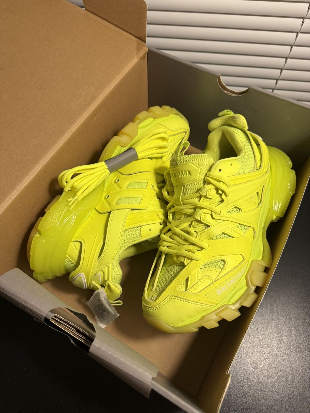 Balenciaga Balenciaga Track Neon Yellow Low Top Sneaker 7 US / 40 EU Size US 7 / EU 40 - 18 Thumbnail