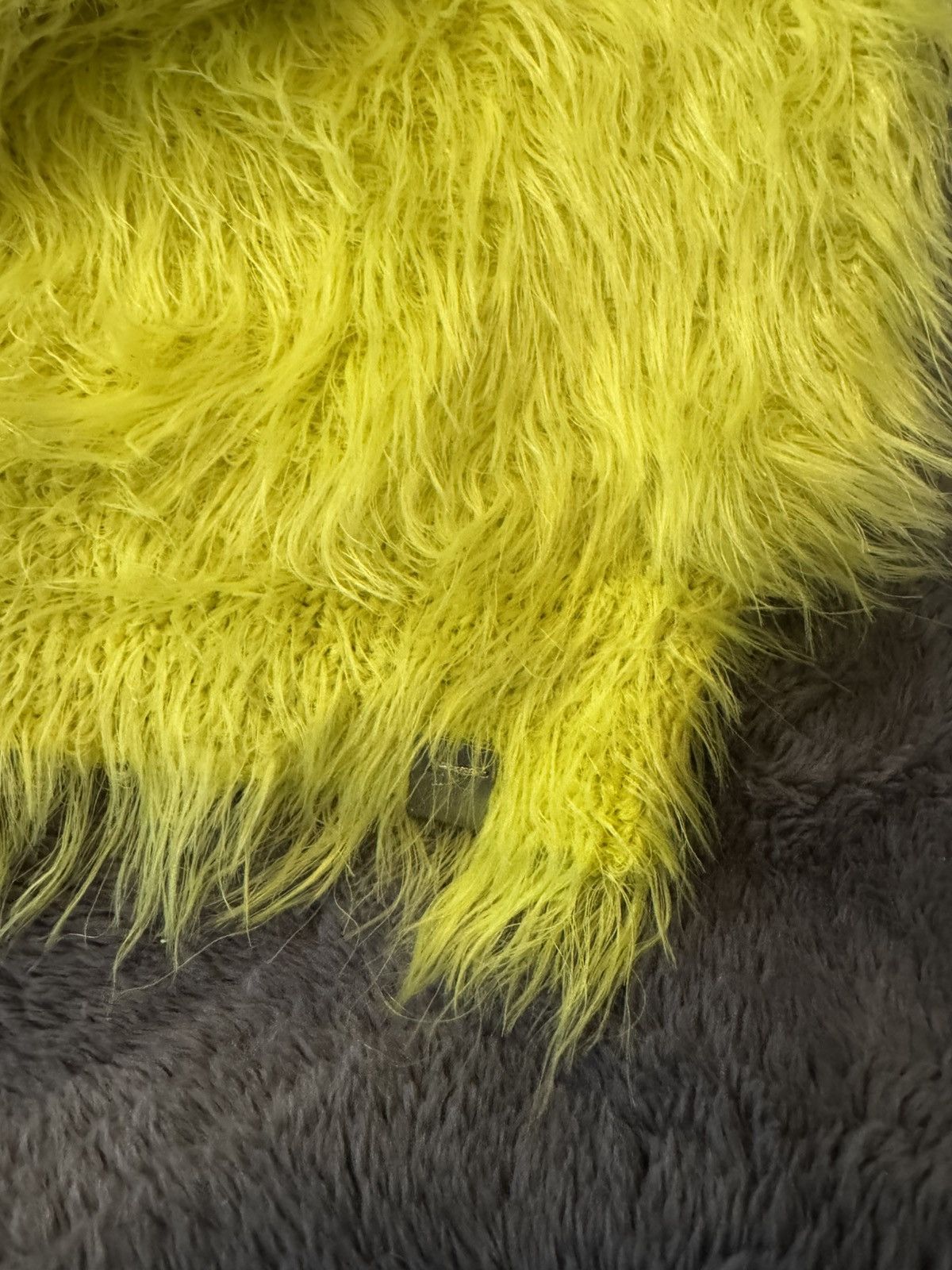 1017 ALYX 9SM 1017 Alyx 9sm fuzzy sweater neon Size US S / EU 44-46 / 1 - 3 Thumbnail