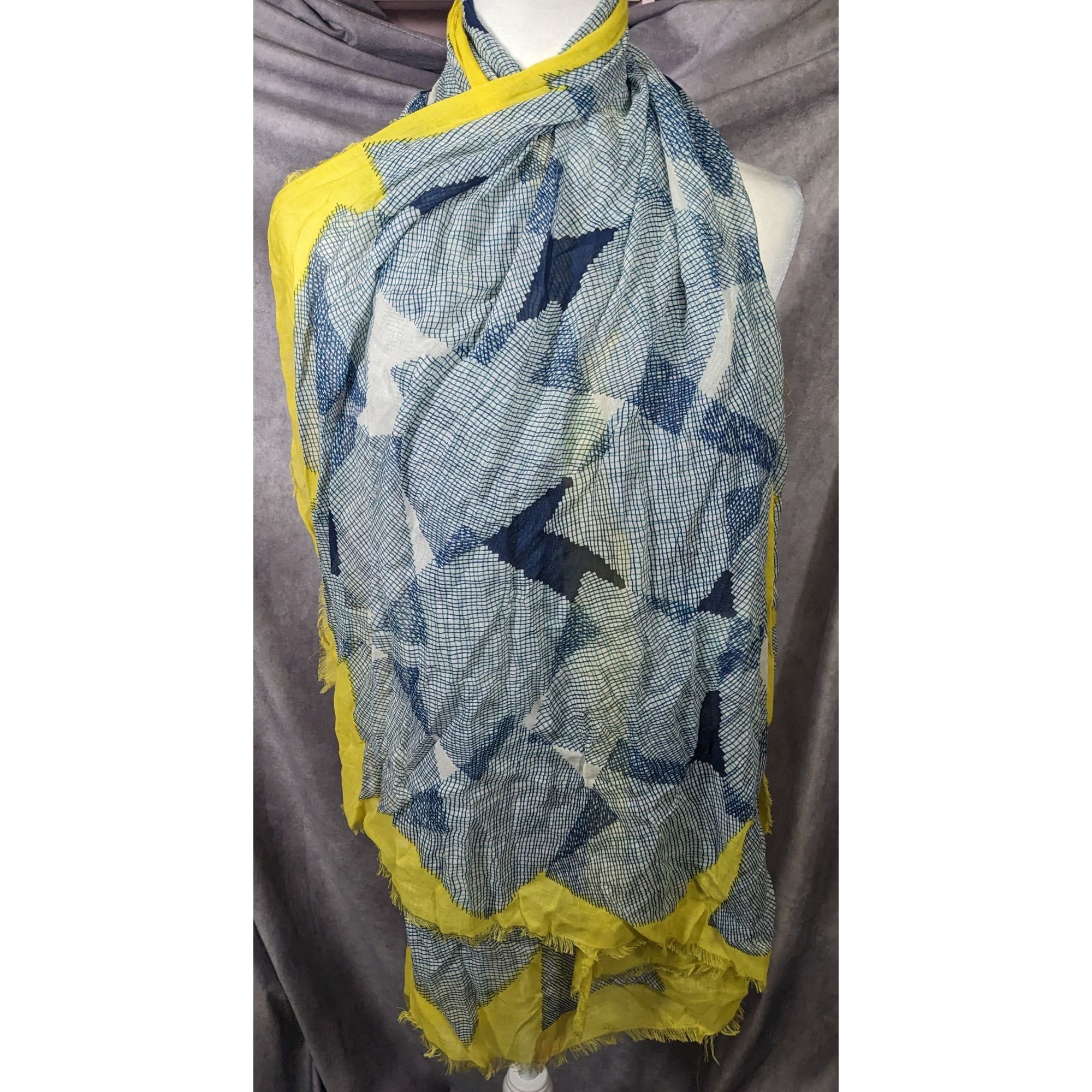 Diane von Furstenberg Vintage Diane Von Furstenberg Blue And Yellow Geometric Abst Size ONE SIZE - 10 Thumbnail