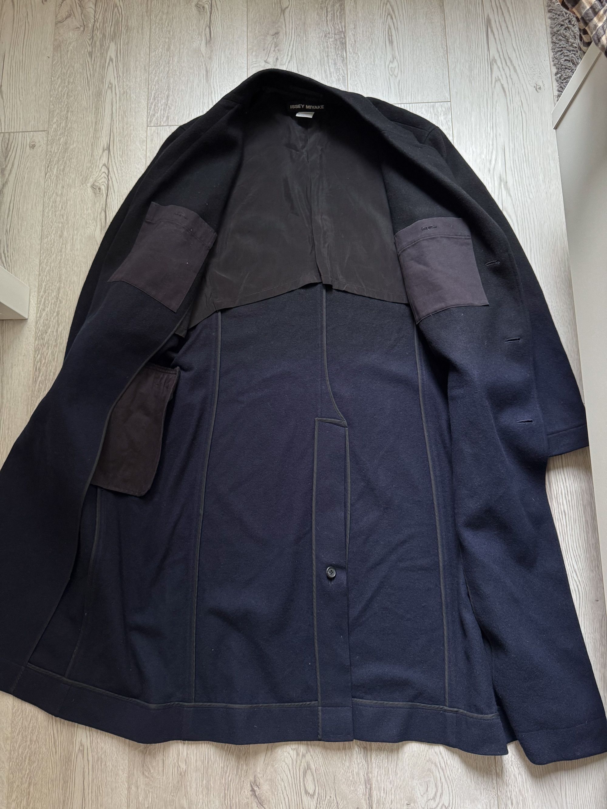 Issey Miyake Black Navy Gradient Wool Coat Made in Japan Size 3 (M) Size US M / EU 48-50 / 2 - 6 Thumbnail