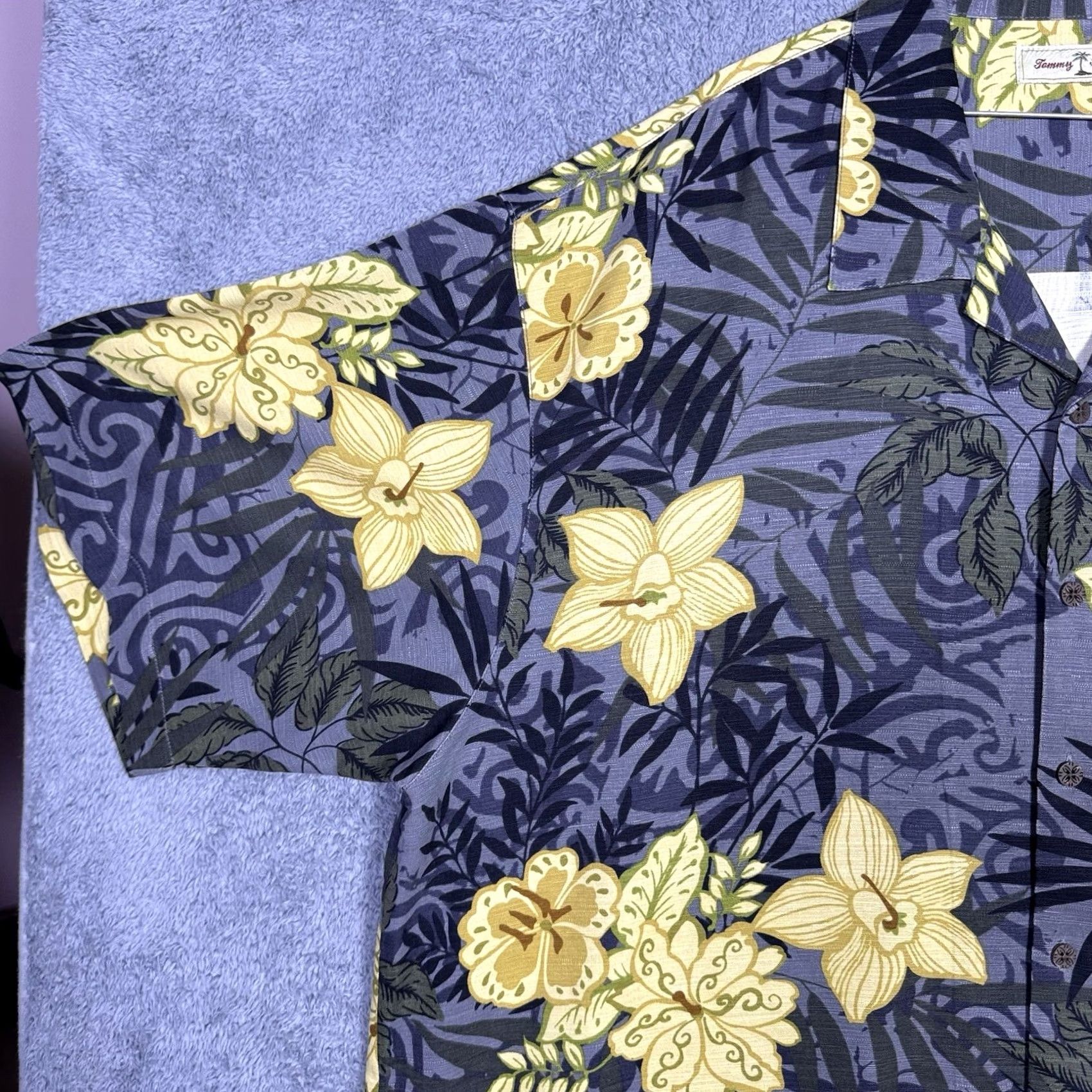 Tommy Bahama Tommy Bahama Shirt Mens 2XL Camp Floral 100% Silk IslandZone Hawaiian Shirt, Yellow, Short Sleeve, Button-Up, Casual/Night, Beach Resortwear Mens Size US XXL / EU 58 / 5 - 5 Thumbnail