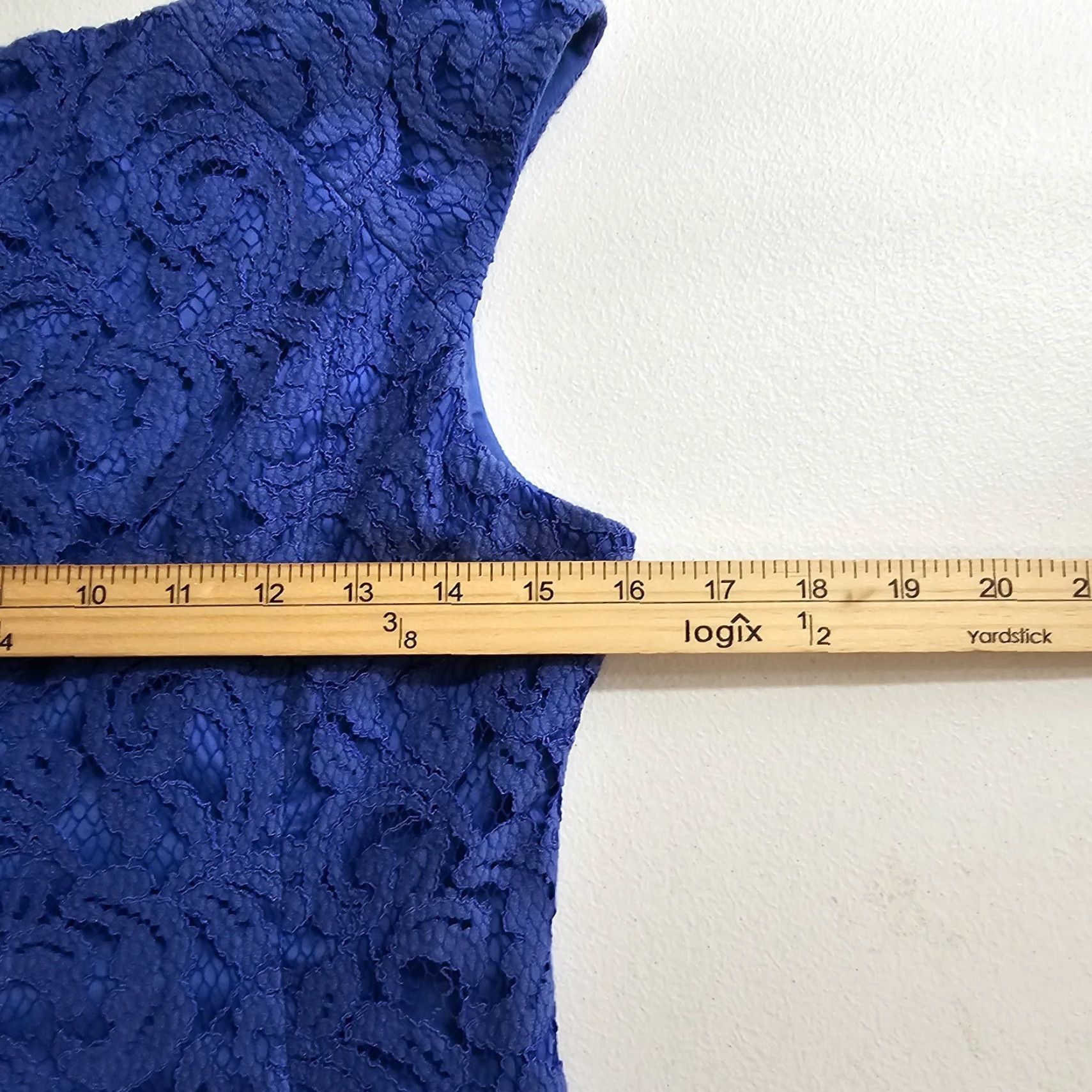 Adrianna Papell Dress Womens 6P Purple Lace Overlay Sleeveless Sheath Lined  EUC
