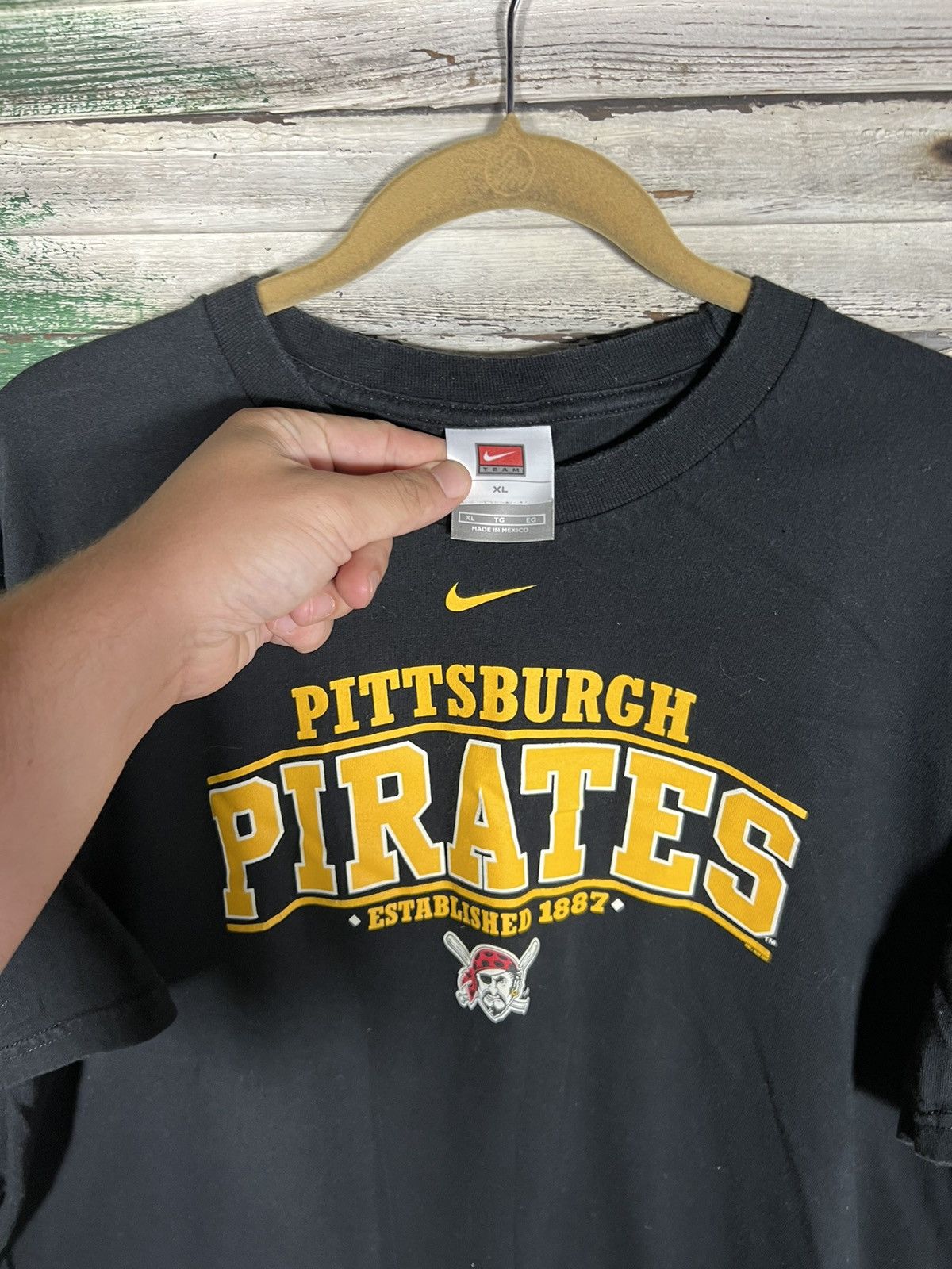 Nike × Vintage Vintage Pittsburgh Pirates Nike Shirt Size US XL / EU 56 / 4 - 2 Thumbnail