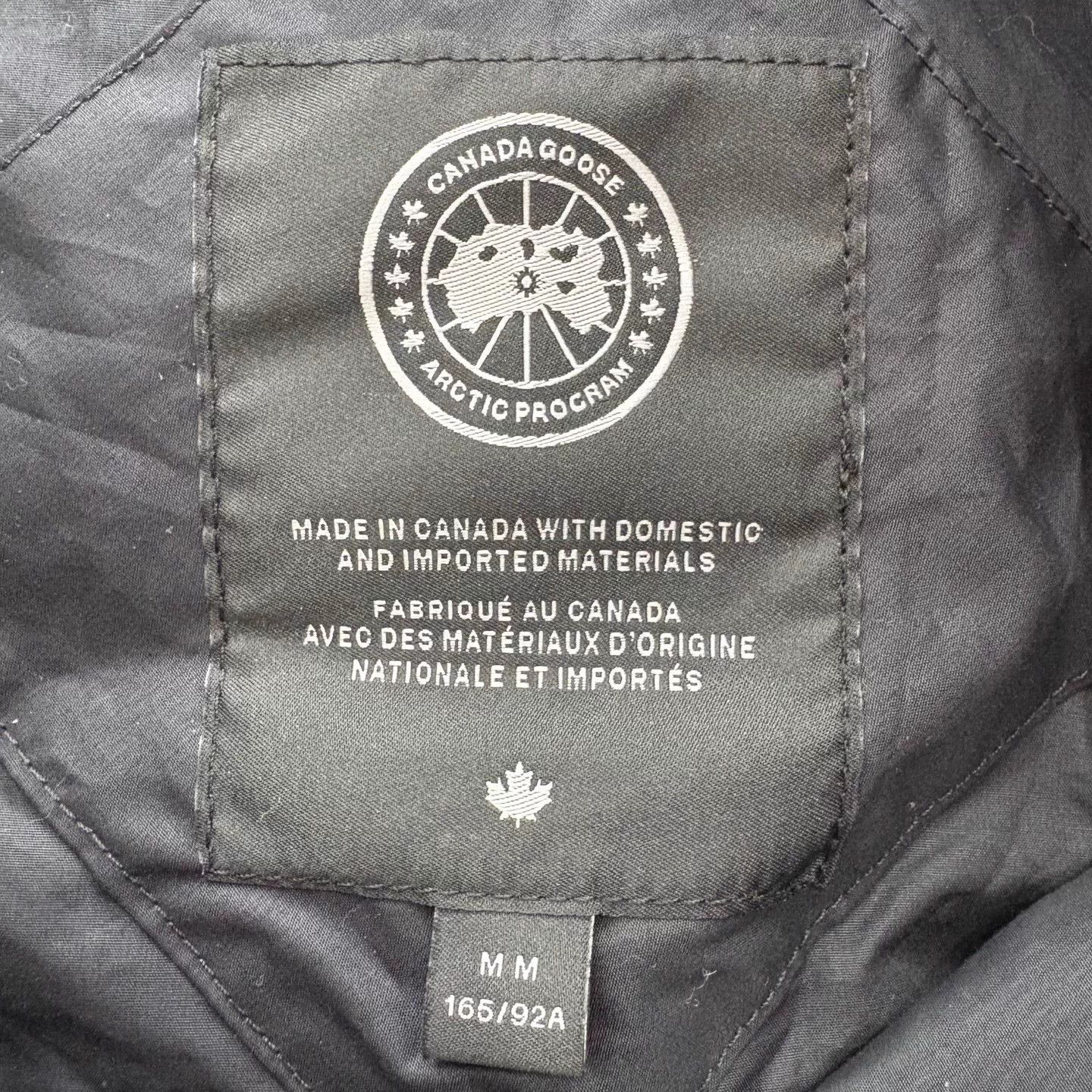 Canada Goose Canada Goose Short Down Jacket Black M NWT Waterproof Size M / US 6-8 / IT 42-44 - 7 Thumbnail