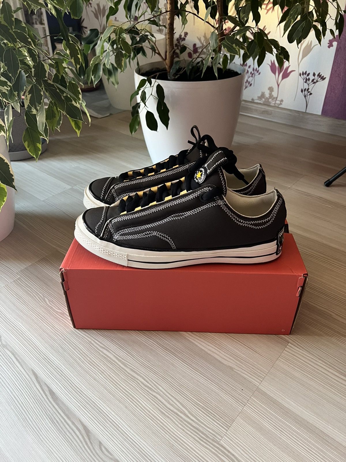 Converse CONVERSE CHUCK 70 PUFF OX SNEAKER Y2K Size US 11 / EU 44 - 1 Thumbnail