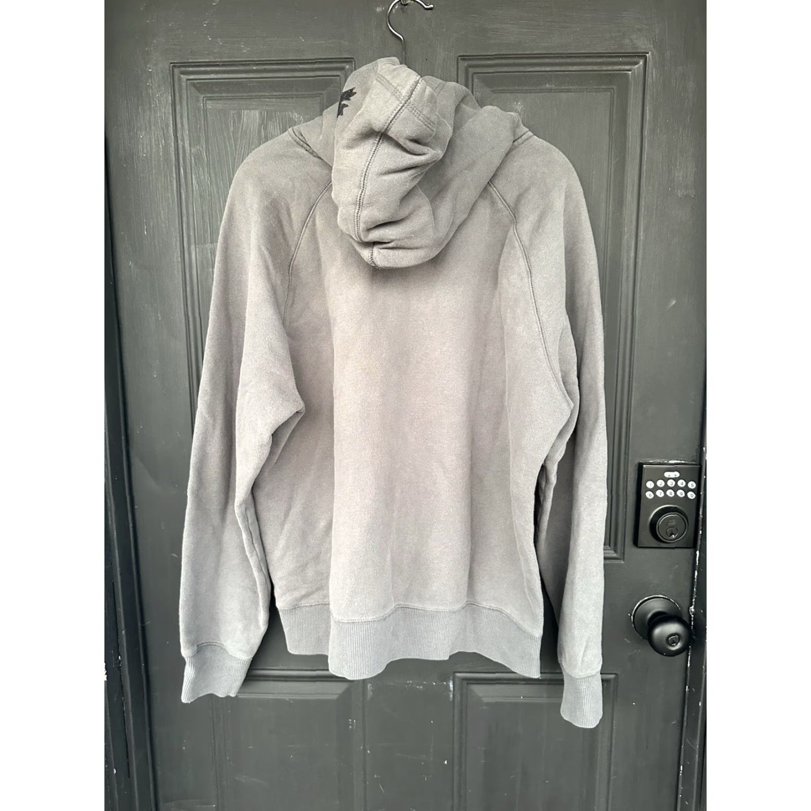 Roots ROOTS Canada Gray Black Sweatshirt Hoodie Original Organic Kanga Men’s Small S Gray Hoodie Pullover Men100% Original Canadian Roots Shirt not allowed? Size US S / EU 44-46 / 1 - 2 Thumbnail