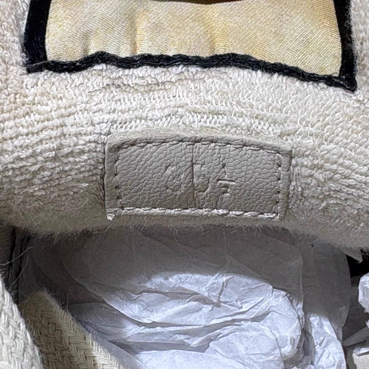Gucci Gucci Rhyton Beige Leather Sneakers EUR 35.5 Size US 5.5 / IT 35.5 - 8 Thumbnail