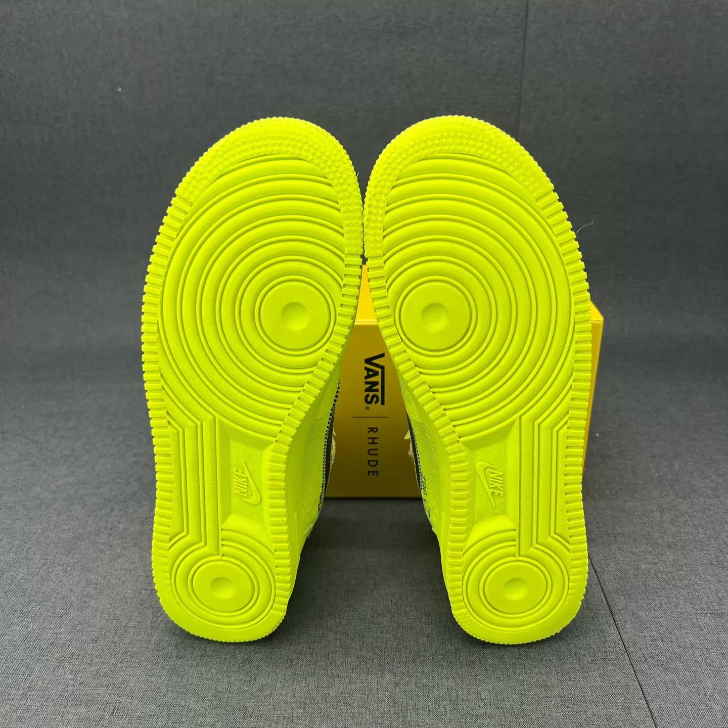 Nike AF1 Volt Green 44.5, like new, with box Size US 10.5 / EU 43-44 - 4 Thumbnail