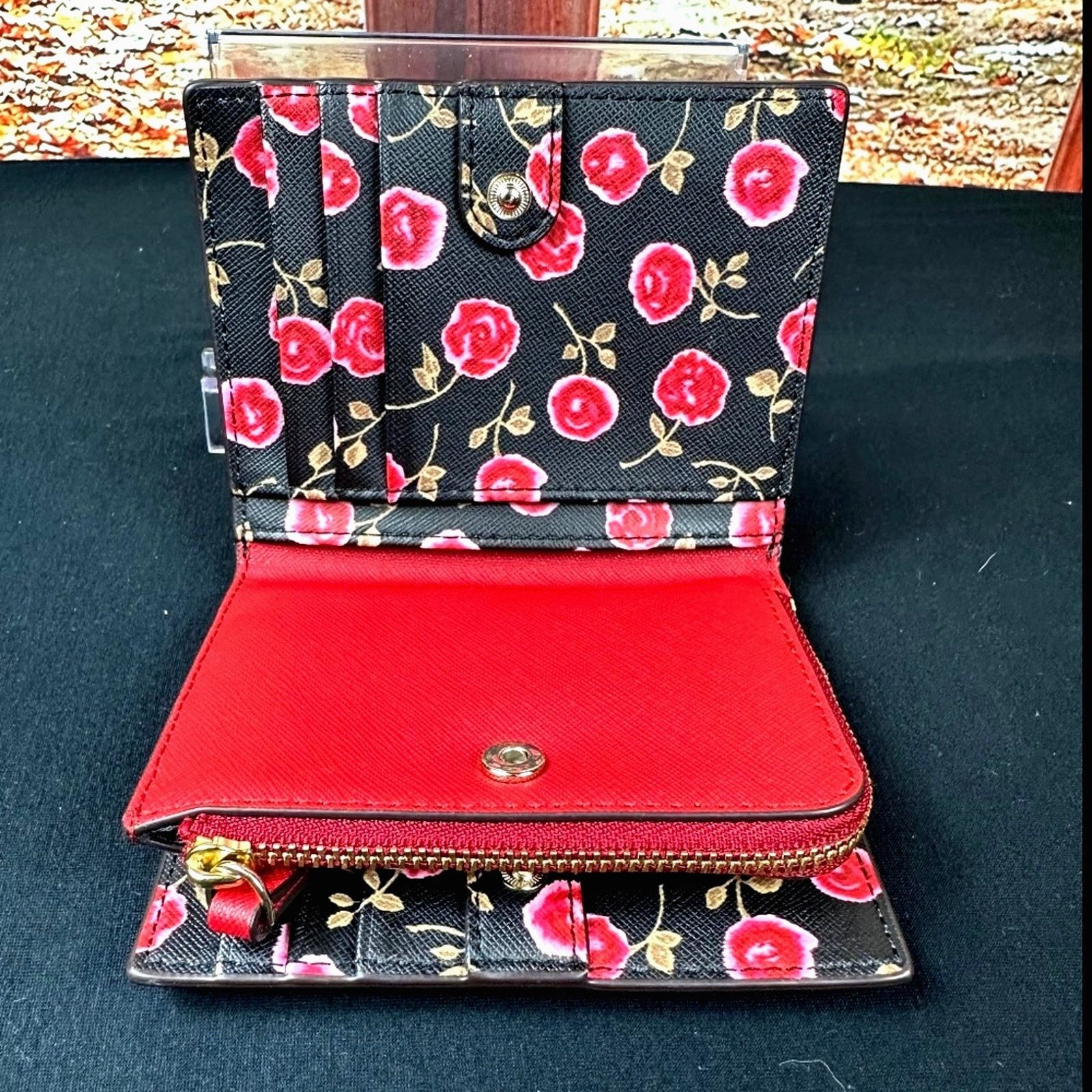 Kate Spade Kate Spade Laurel Way Hazy Rose Small Shawn Red Roses Inside Size ONE SIZE - 6 Thumbnail