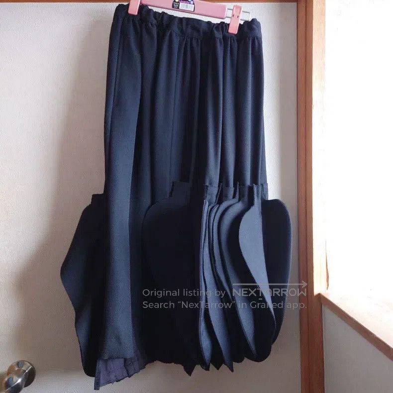 Comme des Garcons Comme Des Garcons size S Black vintage lace design half sk Size 23" - 1 Thumbnail