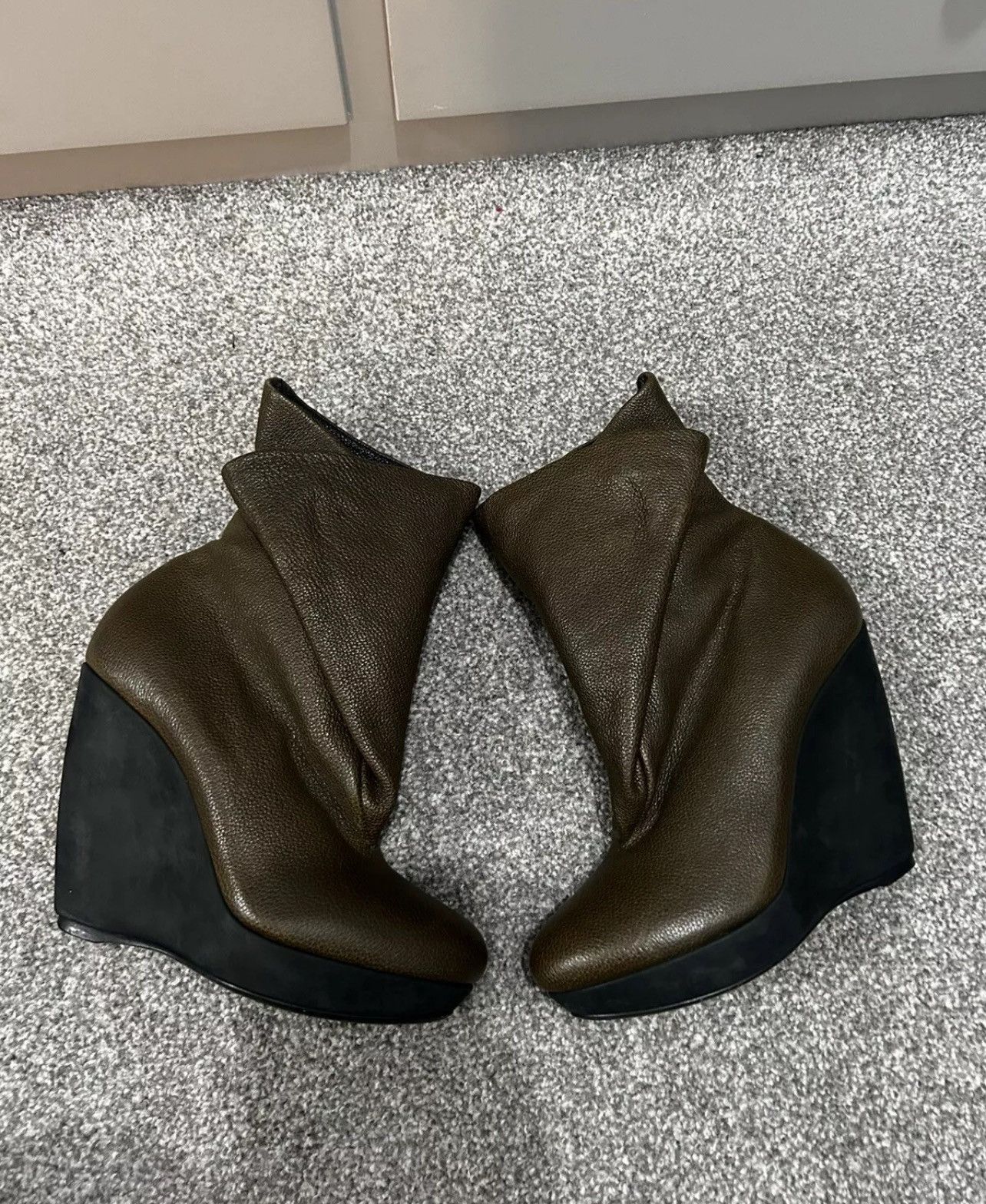 Balenciaga Balenciaga Leather Ankle Boots Size 39. Dark Green Size US 9 / IT 39 - 1 Thumbnail