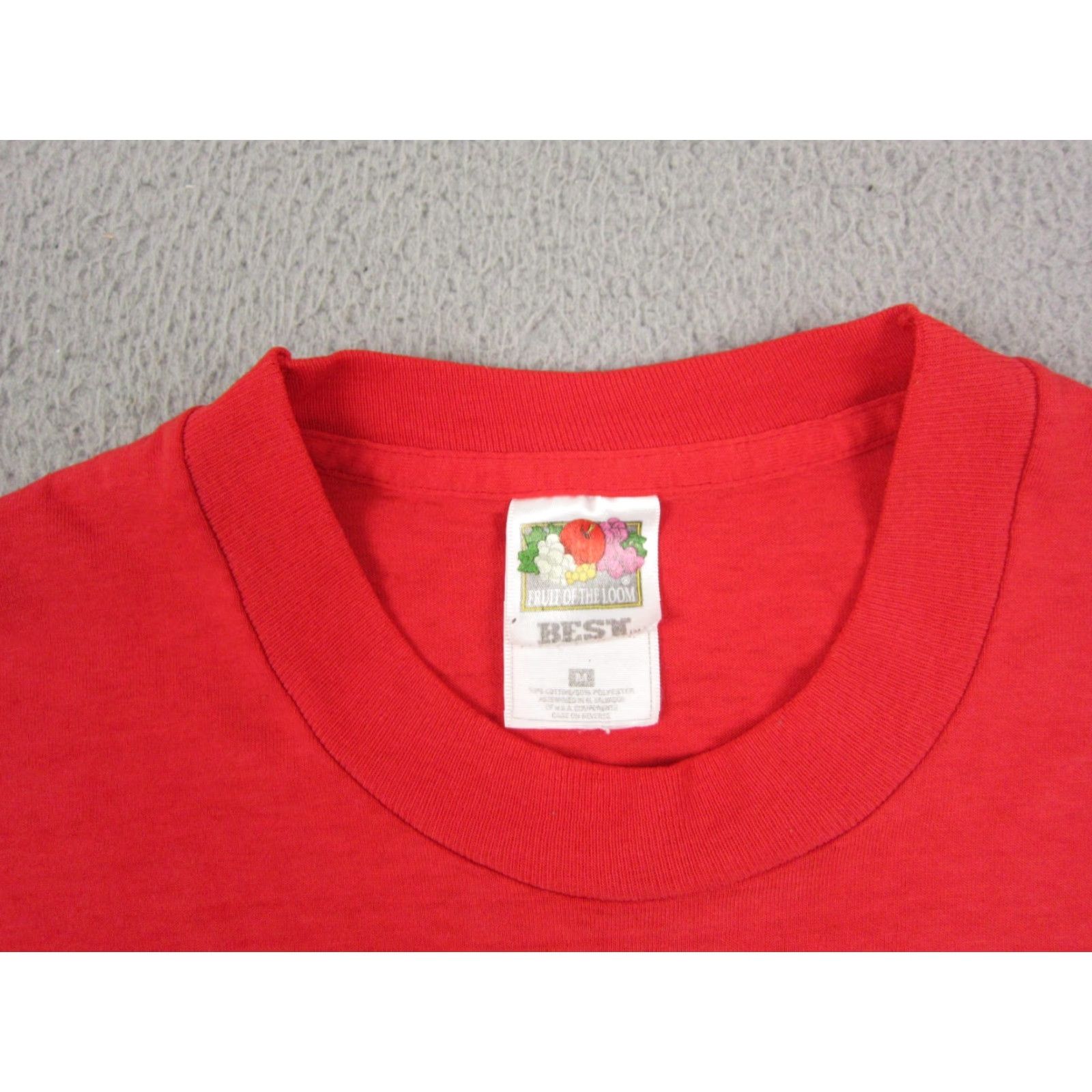 Fruit Of The Loom VINTAGE Fruit of the Loom Shirt Mens M Red Pocket 90s Electrician T-Shirt Size US M / EU 48-50 / 2 - 3 Thumbnail