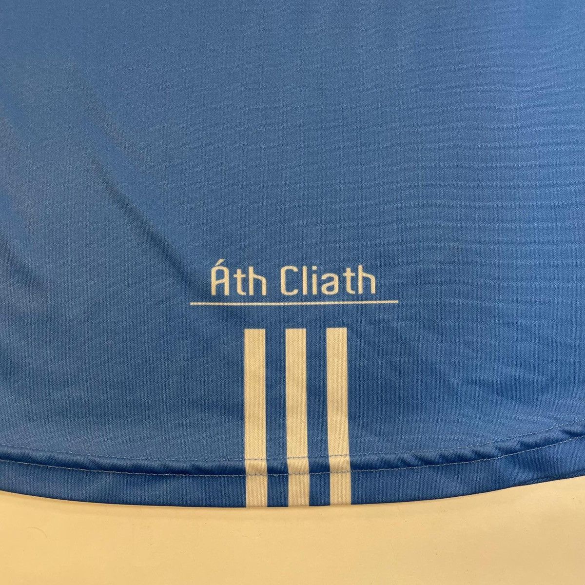 O'Neills Ath cliath GAA jersey in blue and white polo shirt tee rugby Size US L / EU 52-54 / 3 - 3 Thumbnail