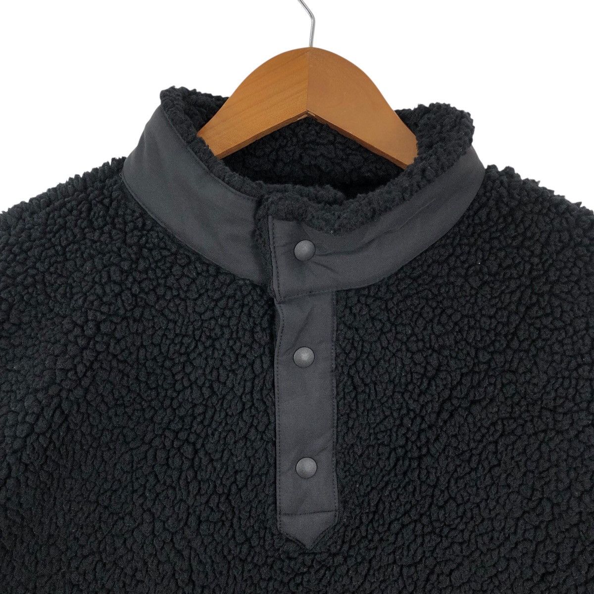 White Mountaineering Outdoor Designer WHITE MOUNTAINEERING X UT Japan Deep Pile Size US XL / EU 56 / 4 - 3 Thumbnail